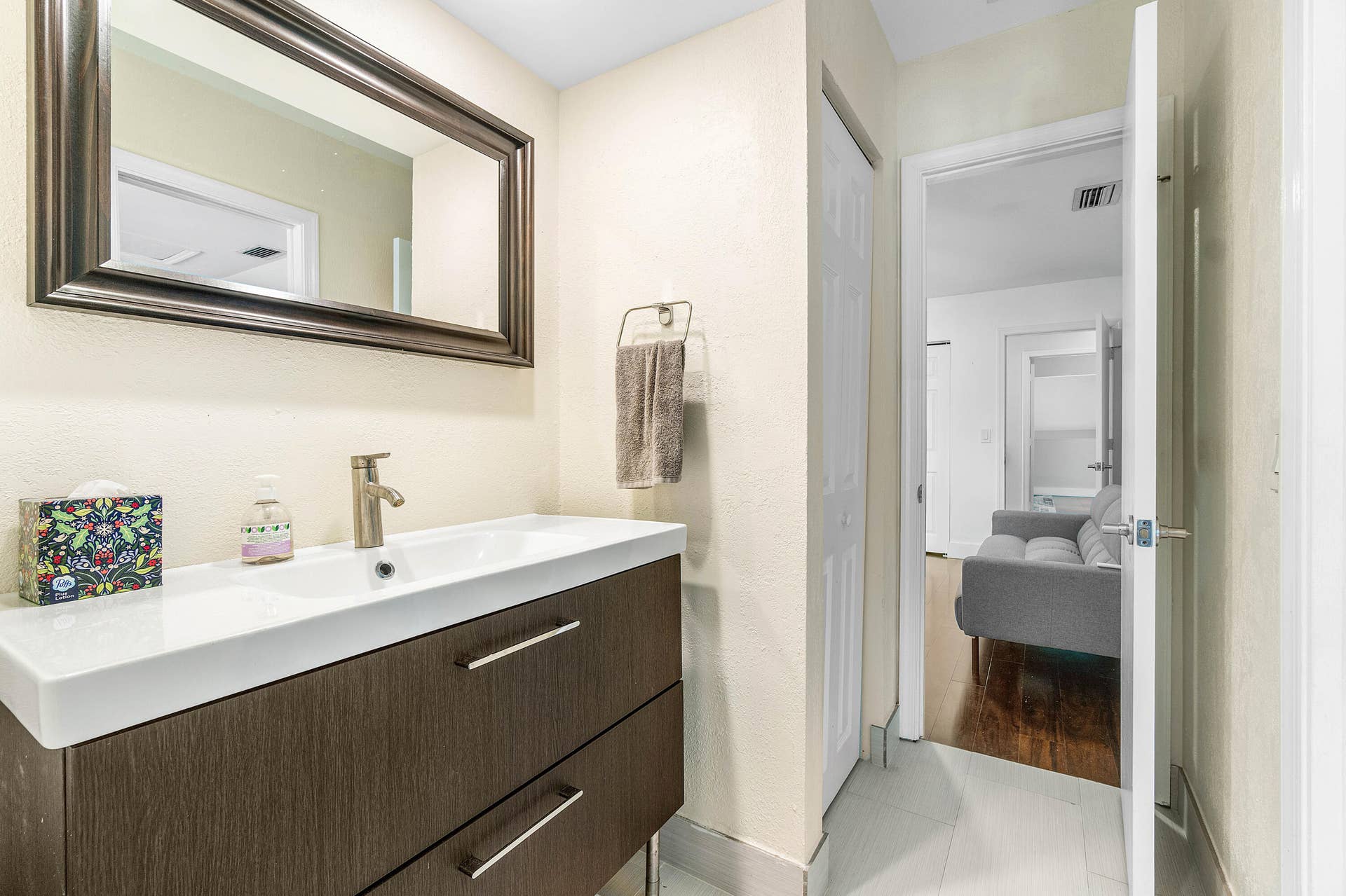 6044 Glendale Drive, Boca Raton, FL 33433 021-6044GlendaleDrive-BocaRaton-FL-33433