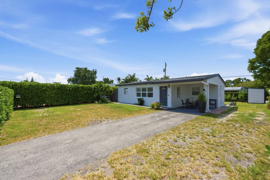 Property photo for 330 NE 59th Court, Oakland Park, FL