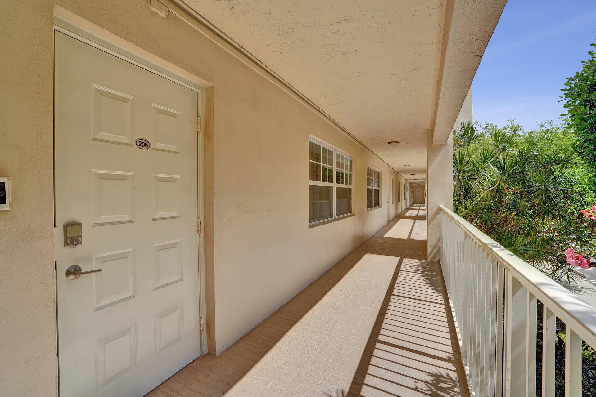 3499 Oaks Way, #Unit 205, Pompano Beach, FL 33069 DSC00300