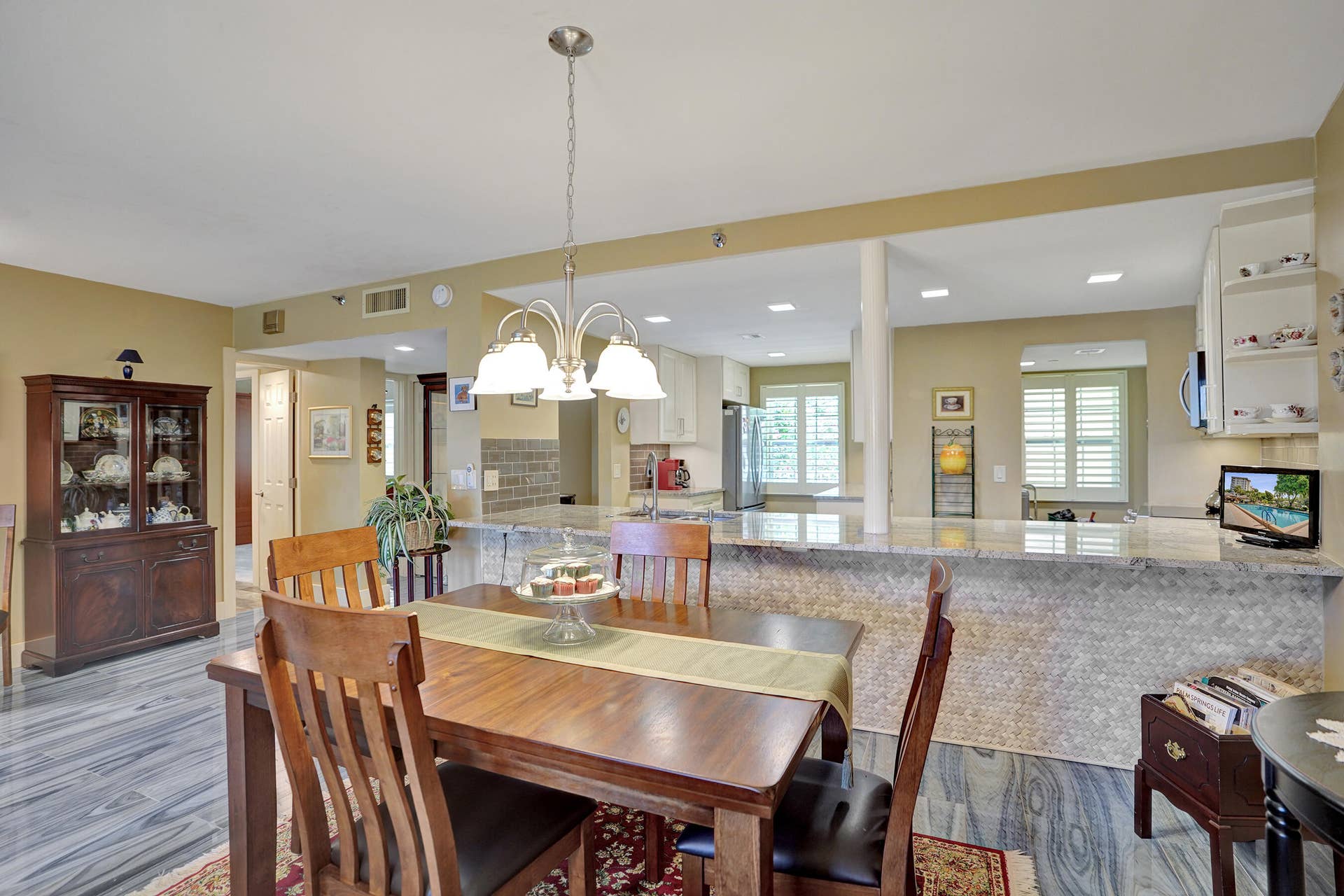 3499 Oaks Way, #Unit 205, Pompano Beach, FL 33069 Great Entertaining Space, easy kitchen access