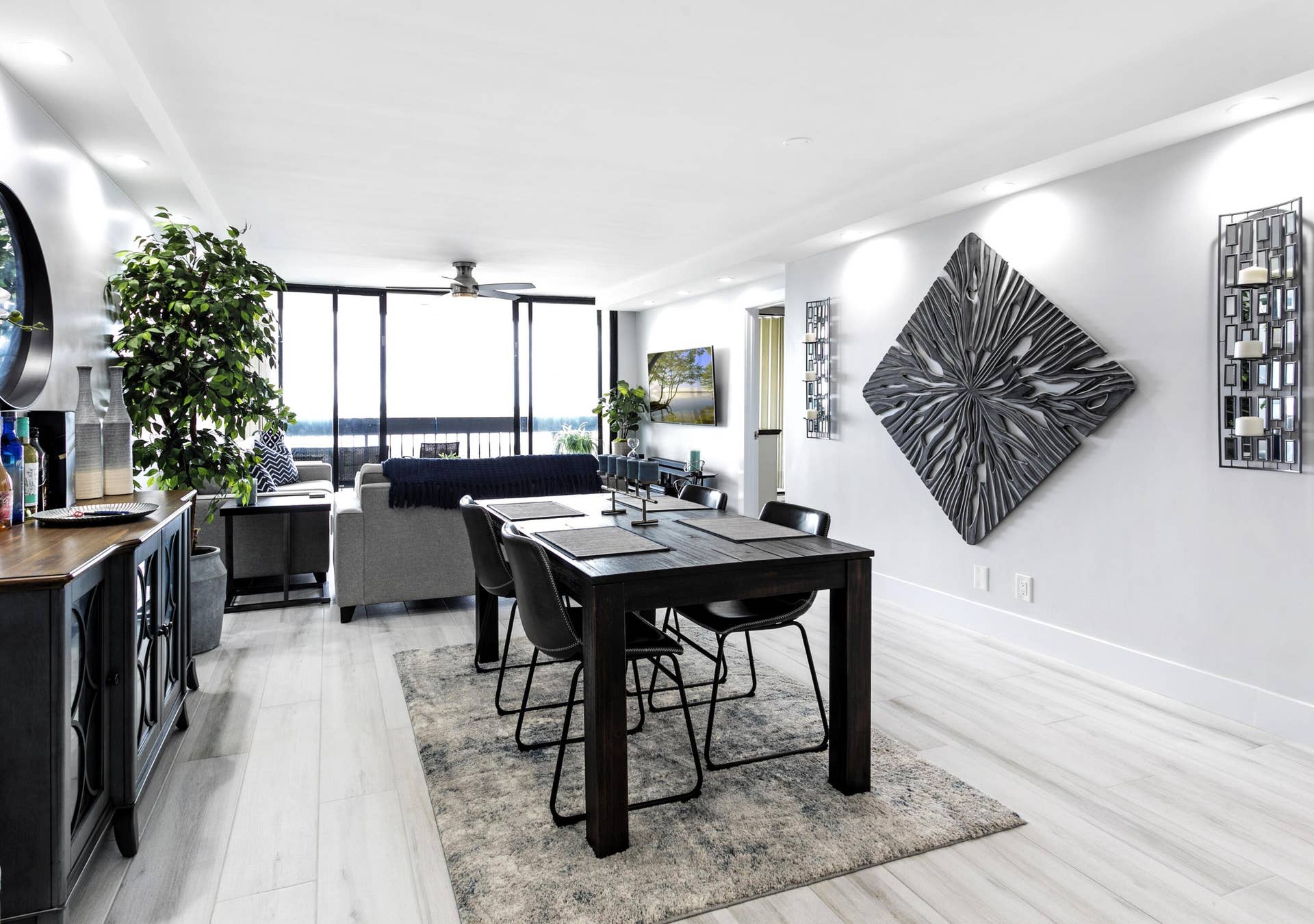 Lincoln_1803_08LIVING DINING