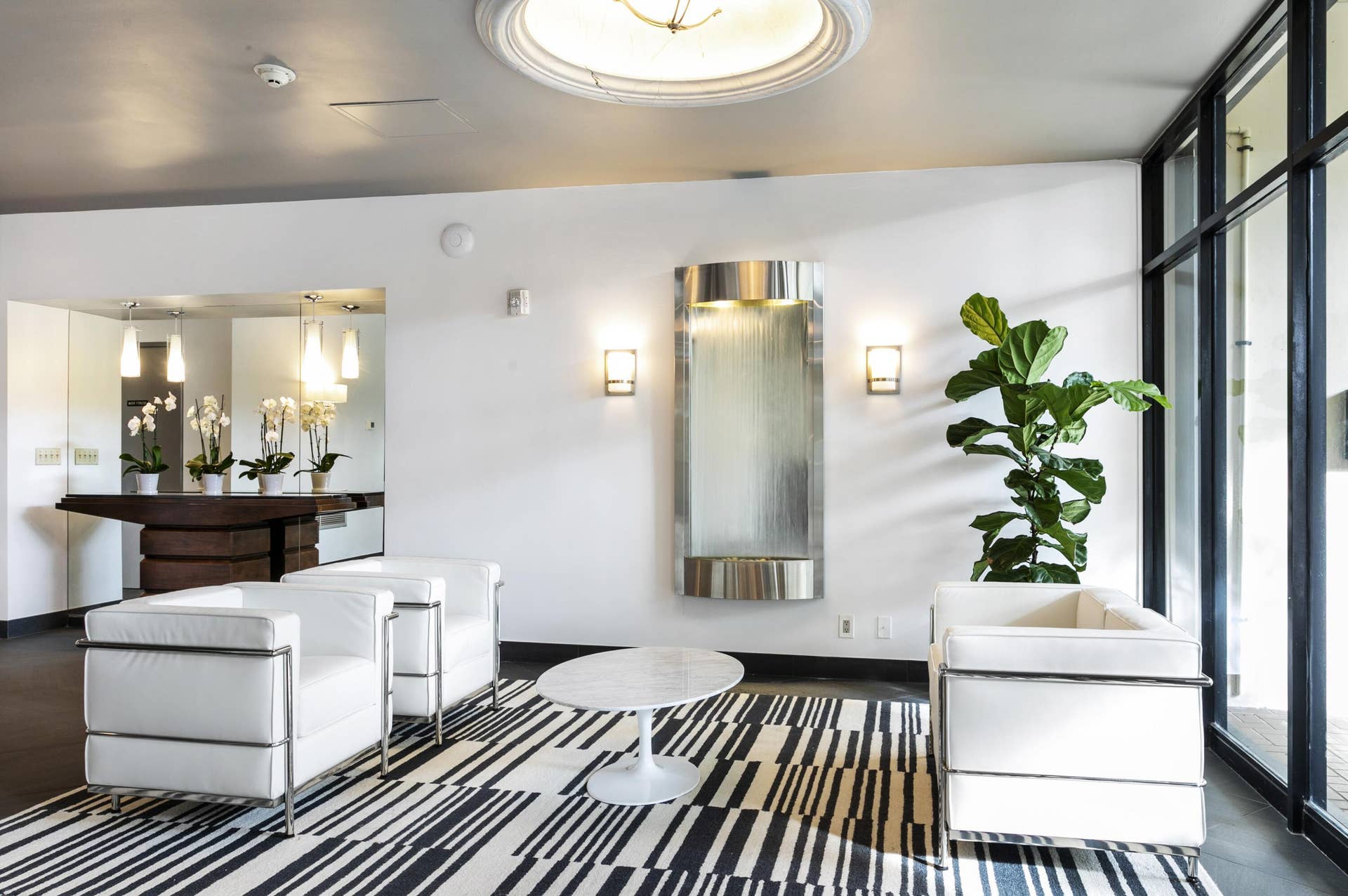 Lincoln_1803_01LOBBY