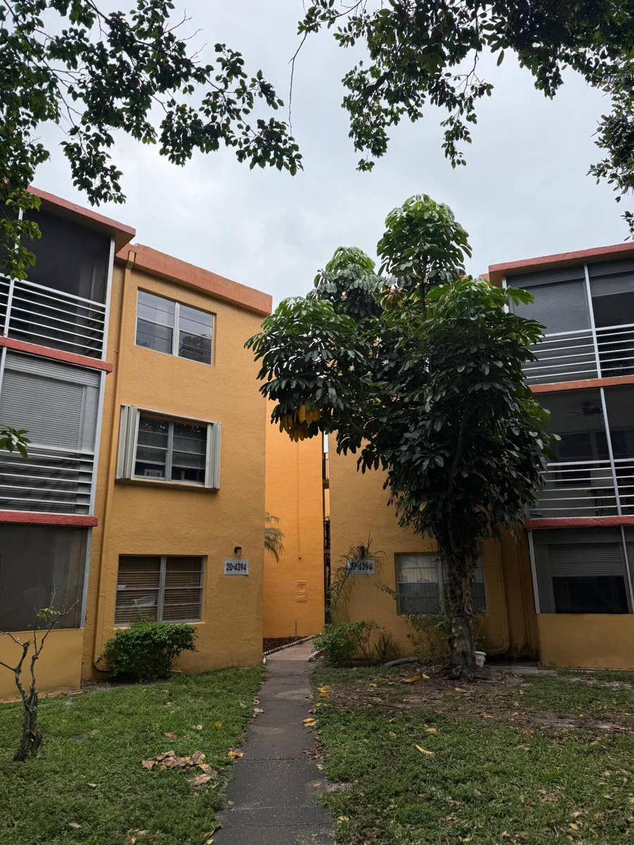 Property photo for 4394 NW 9th Avenue, #20-1a, Pompano Beach, FL