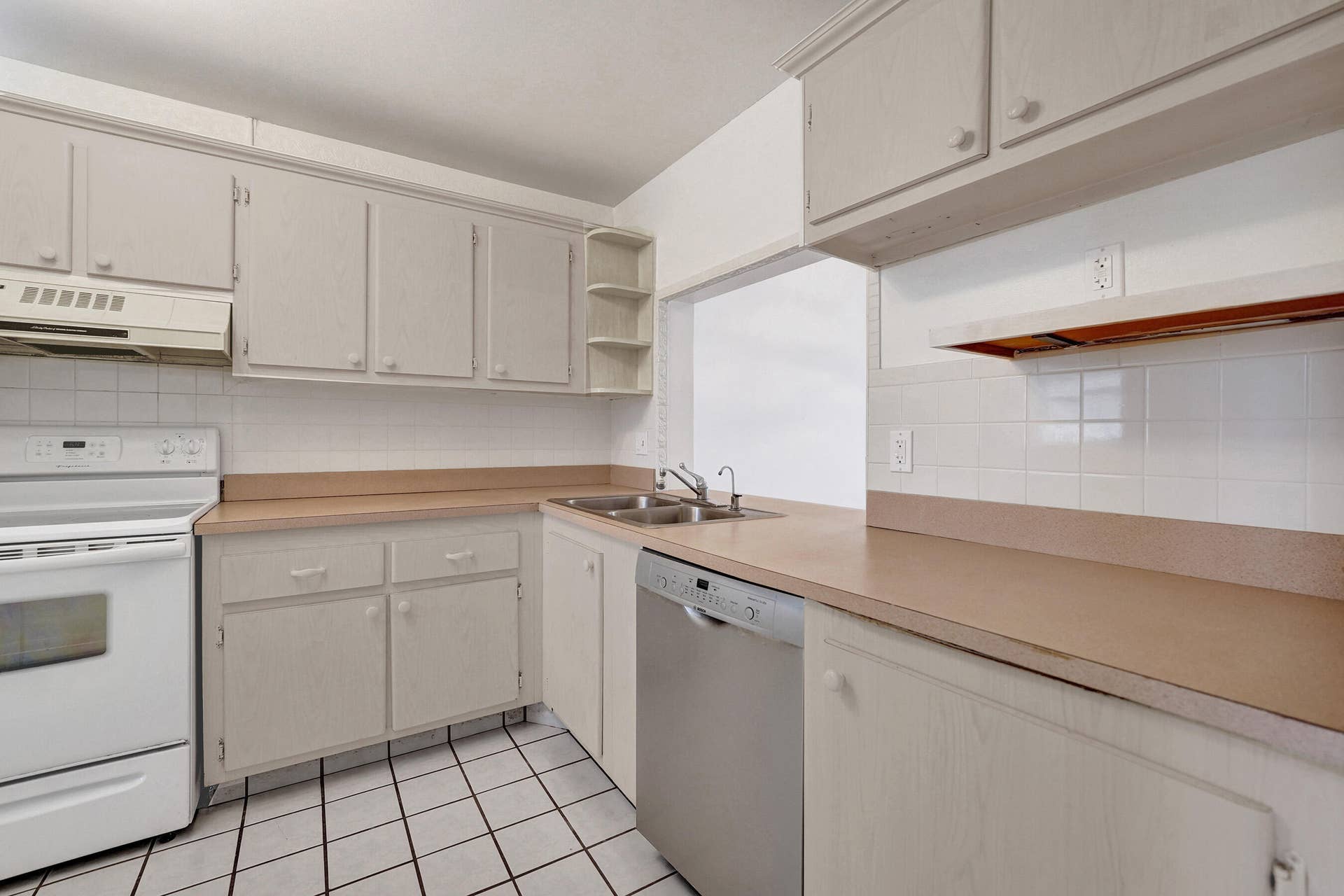 9470 Poinciana Place, #308, Davie, FL 33324 DSC09802