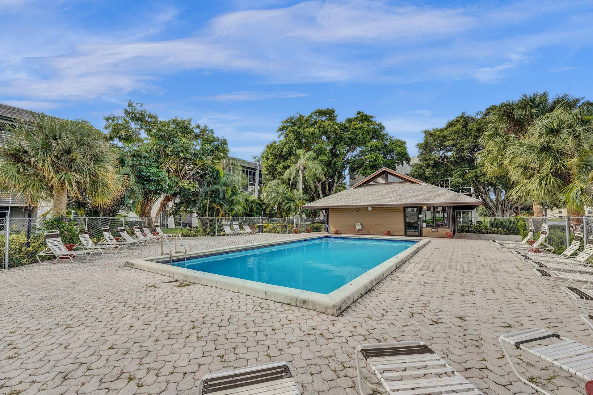 9470 Poinciana Place, #308, Davie, FL 33324 DSC05062