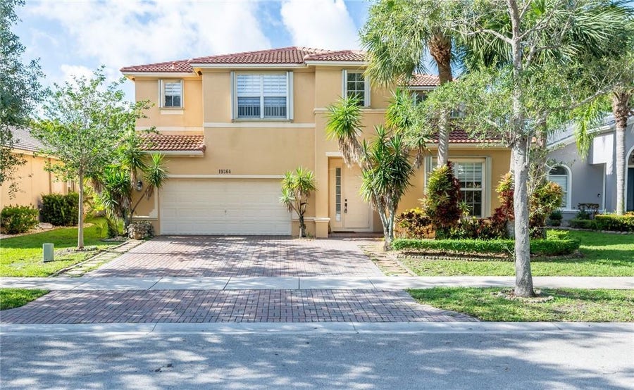 Property photo for 19364 S Whitewater Avenue, Weston, FL