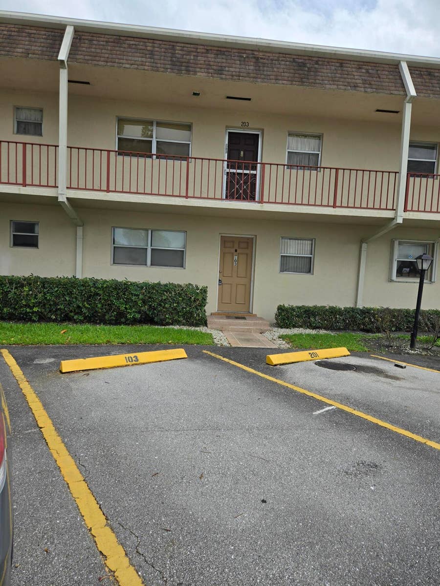 Property photo for 103 Oxford 400, West Palm Beach, FL