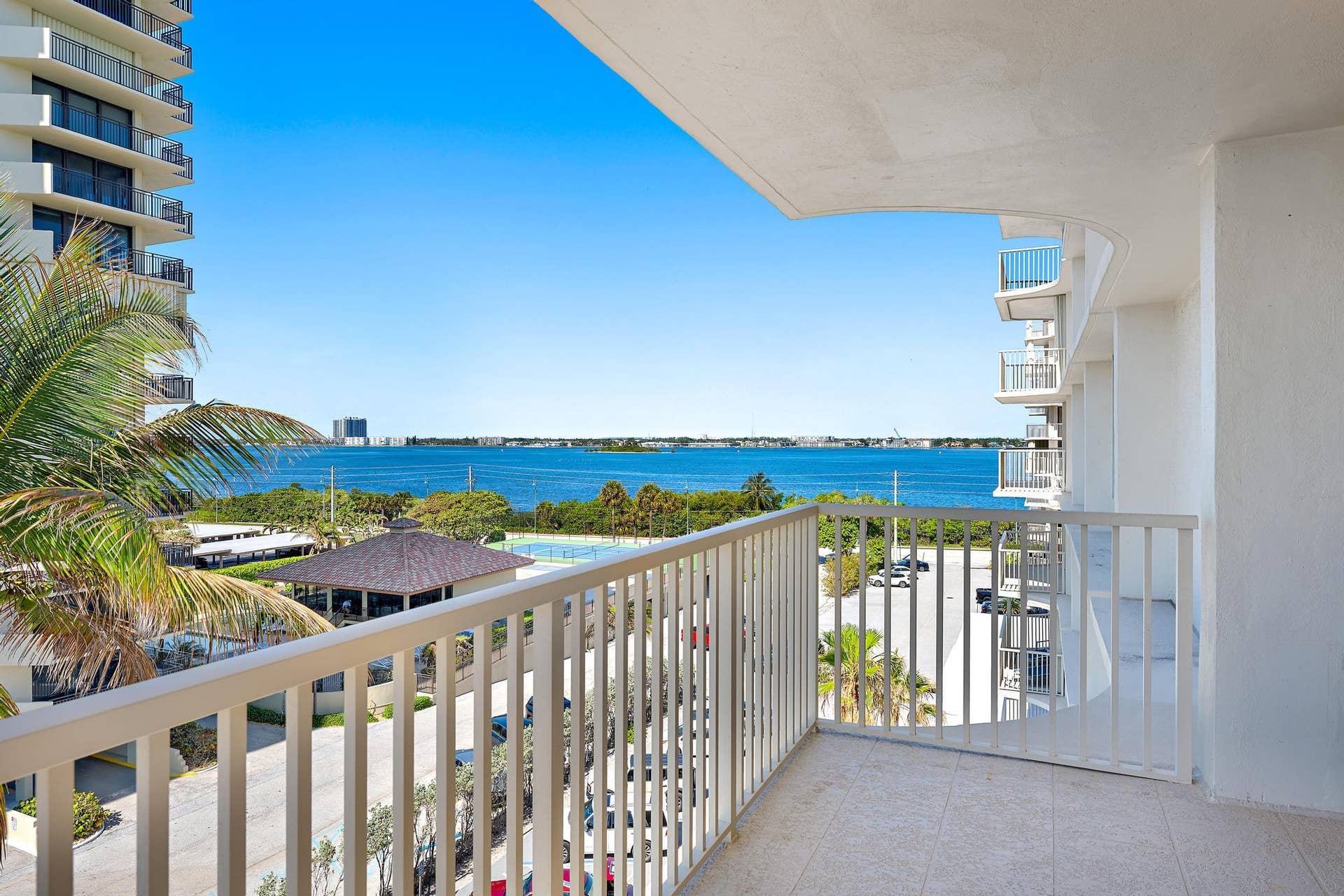 5480 N Ocean Drive, #A5b, Singer Island, FL 33404 5480 N Ocean Dr