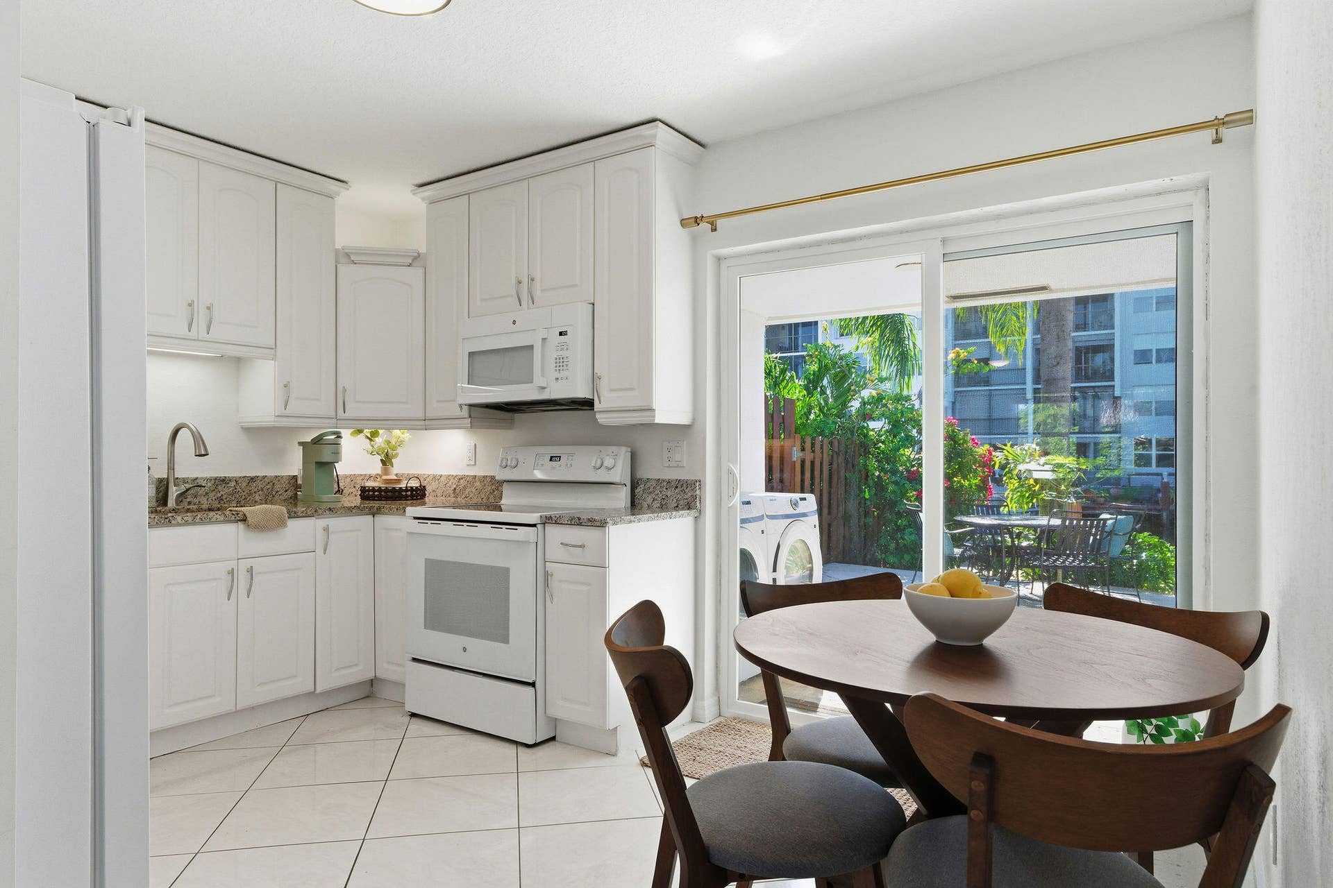 1850 SE 7th Street, #B, Pompano Beach, FL 33060 DSC01427