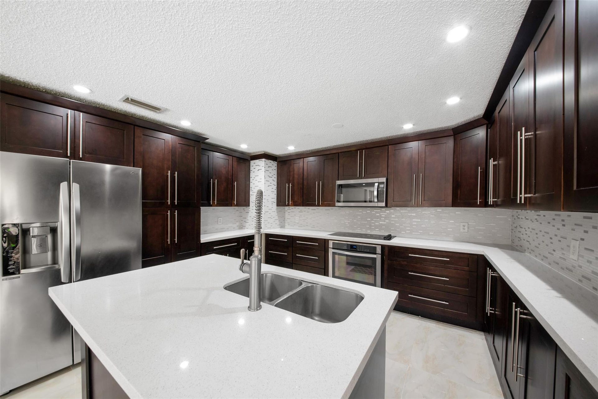 6625 NW 75th Place, Parkland, FL 33067 Photo 6