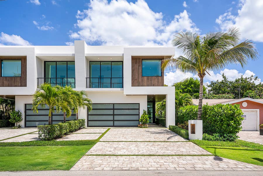 Property photo for 320 NE Wavecrest Way, Boca Raton, FL