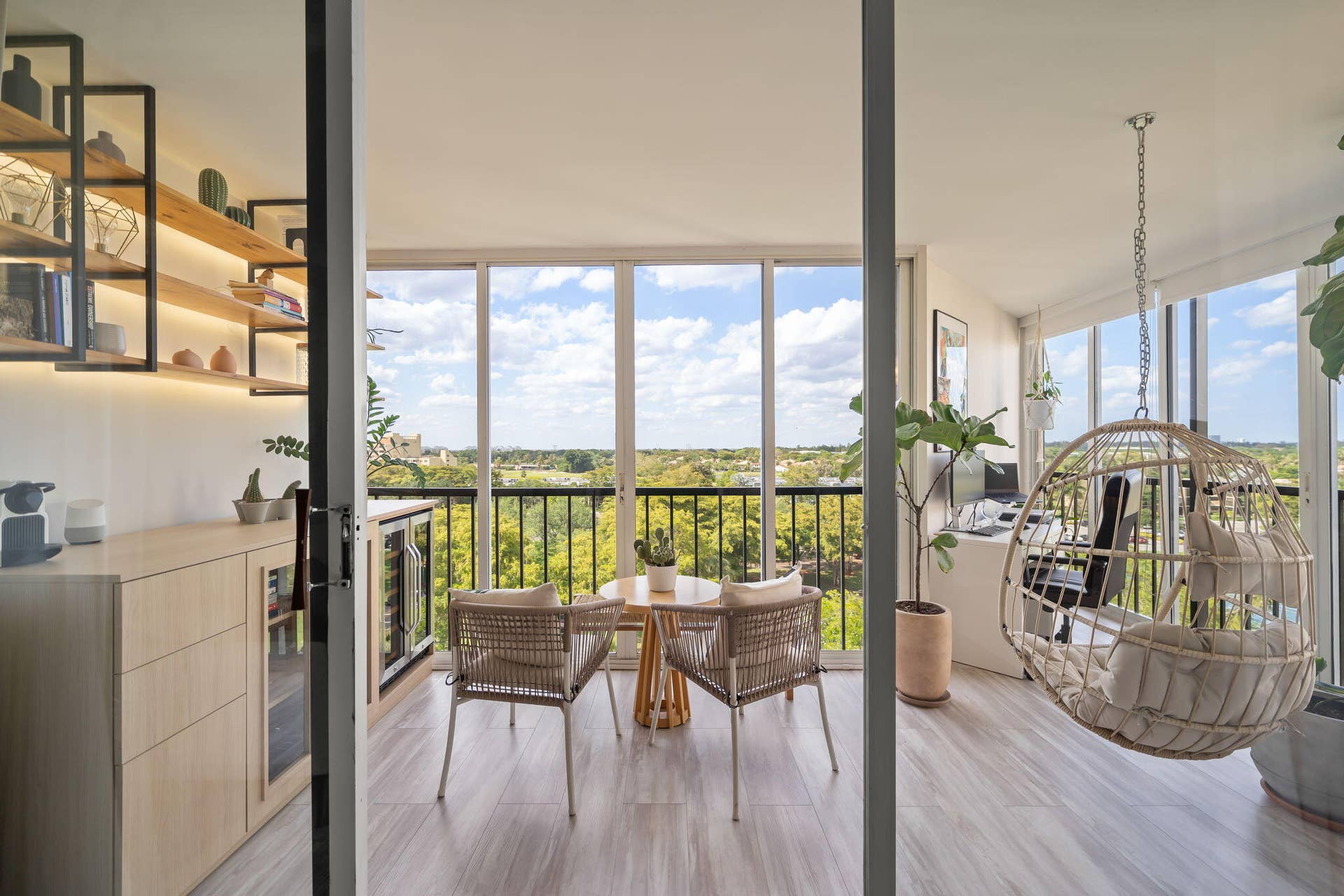 16300 Golf Club Road, Weston, FL 33326 oor-to-ceiling sliding glass doors