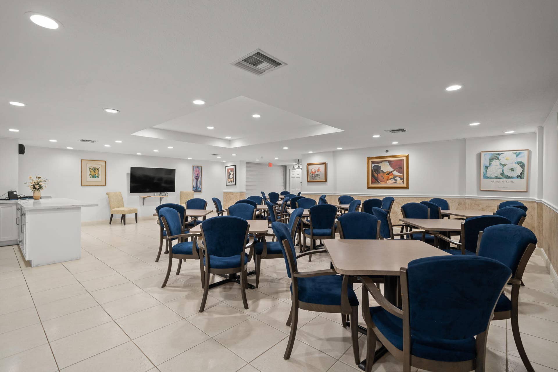 16300 Golf Club Road, Weston, FL 33326 Social Room