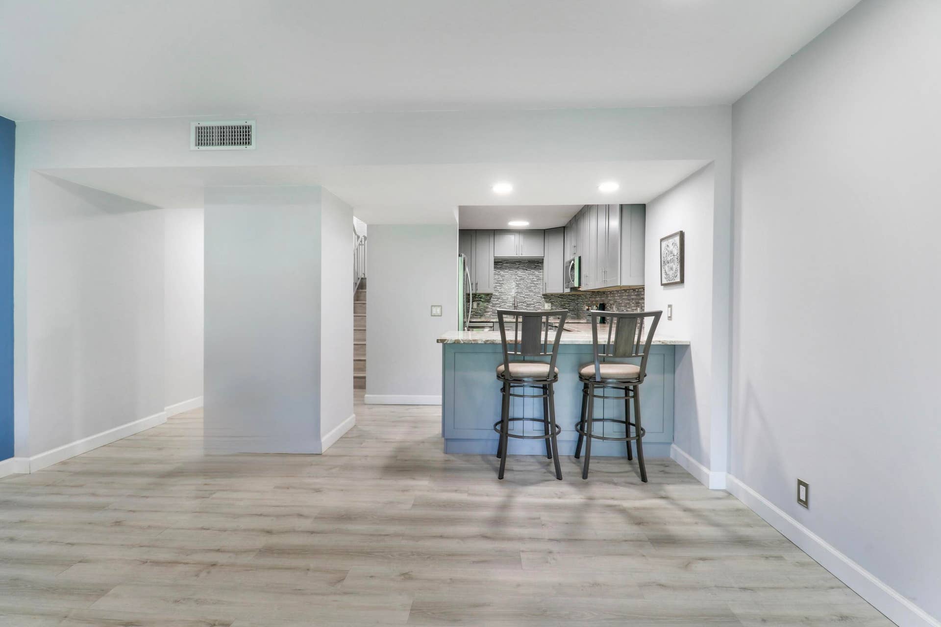 384 Golfview Road, #D, North Palm Beach, FL 33408 Kithen/Dining