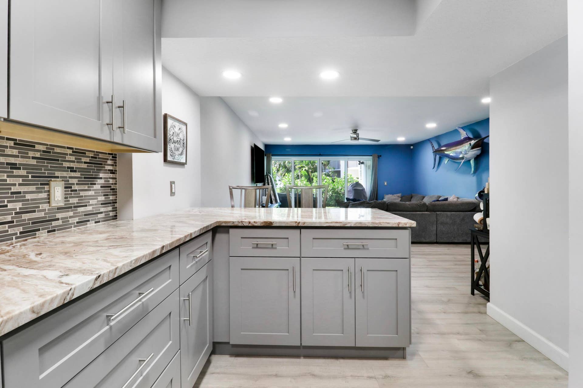 384 Golfview Road, #D, North Palm Beach, FL 33408 Kitchen