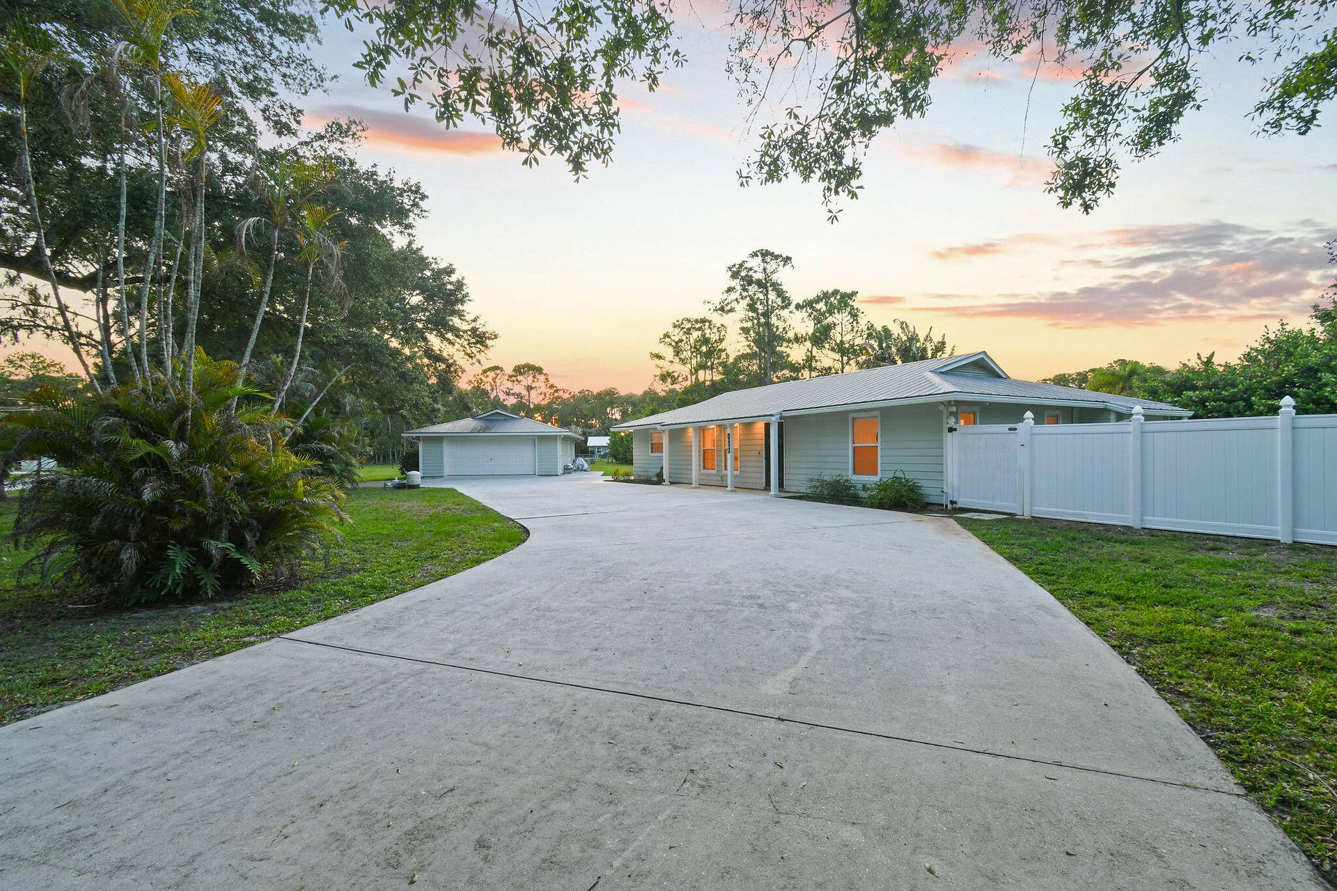 16582 Mellen Lane, Jupiter, FL 33478 16582MellenLn-Twilights(9)