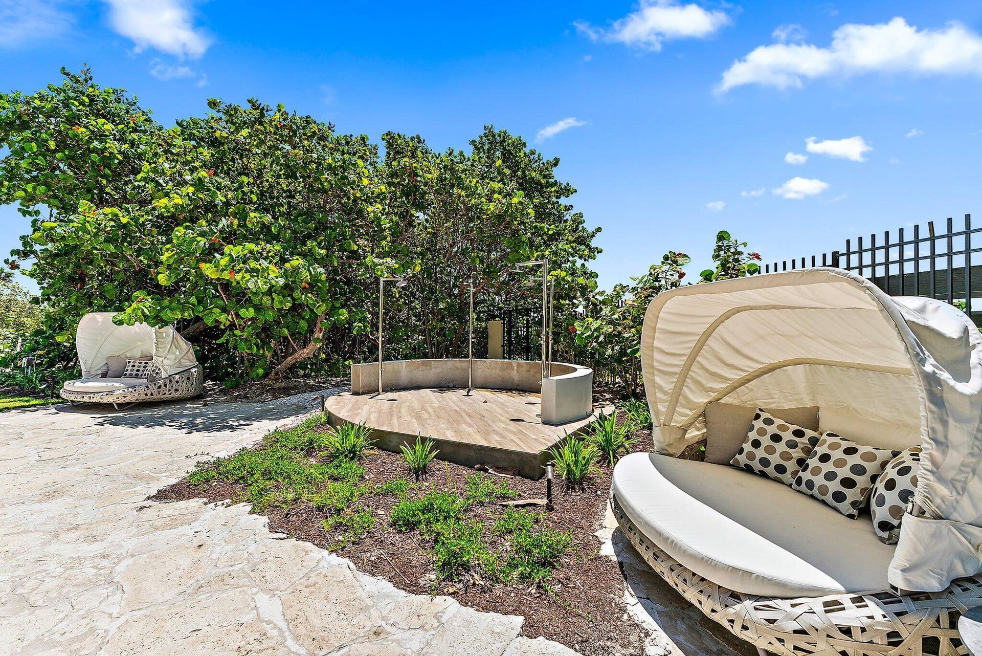 Outdoor Lounge Area