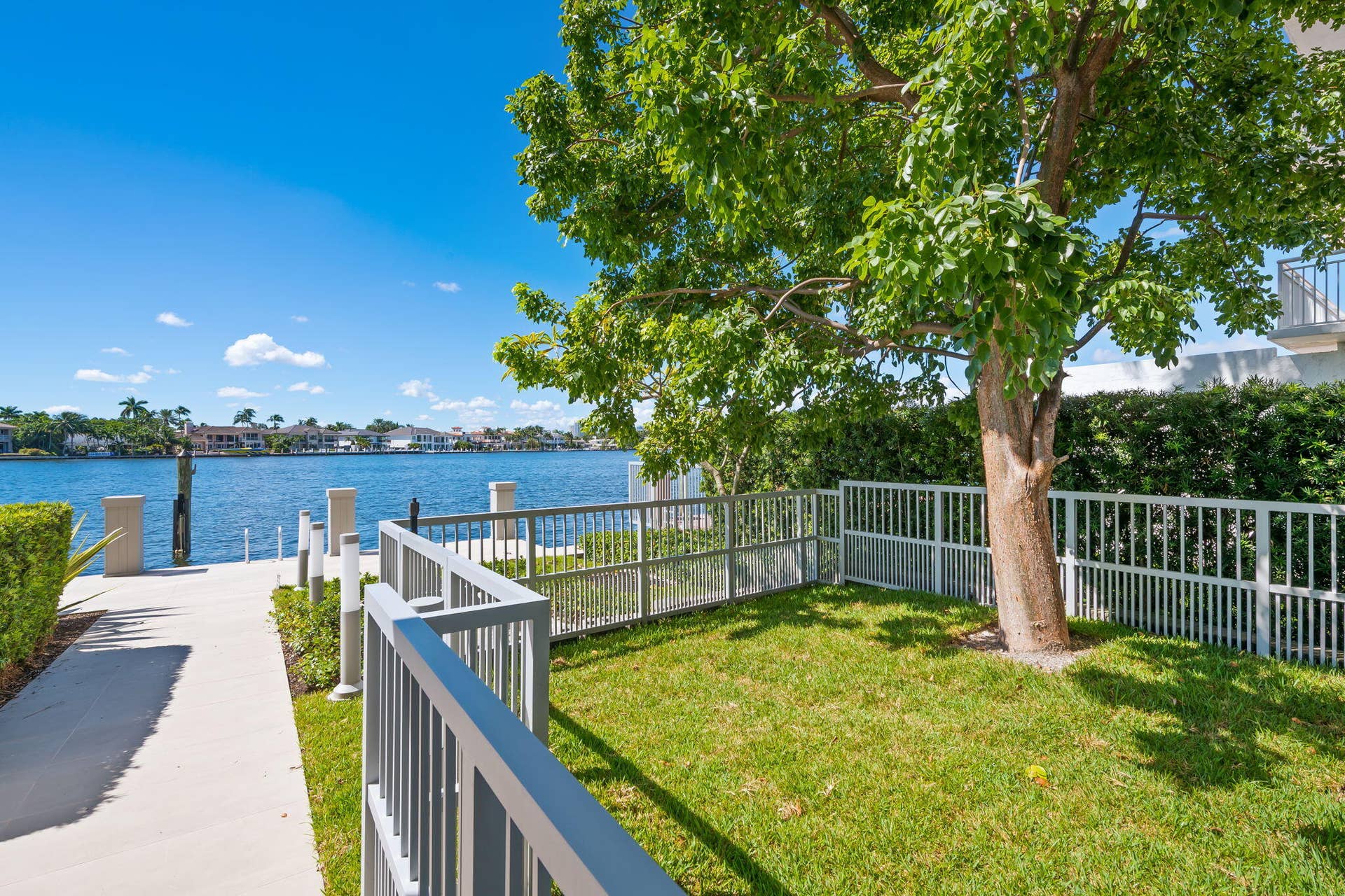 435 Bayshore Drive, #302, Fort Lauderdale, FL 33304 Pet park