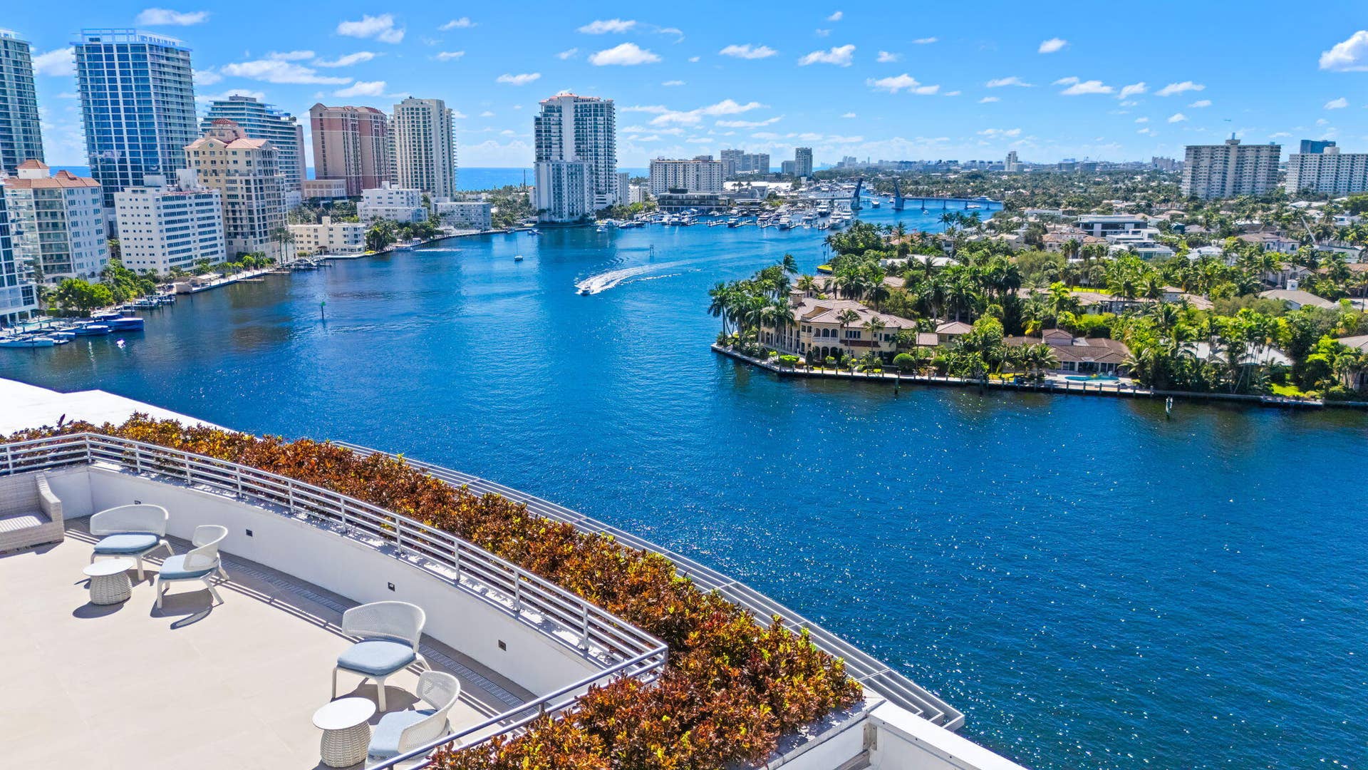 435 Bayshore Drive, #302, Fort Lauderdale, FL 33304 Rooftop Pool Terrace with Ocean, Intracoastal, Middle River, $30-40M homes and City View