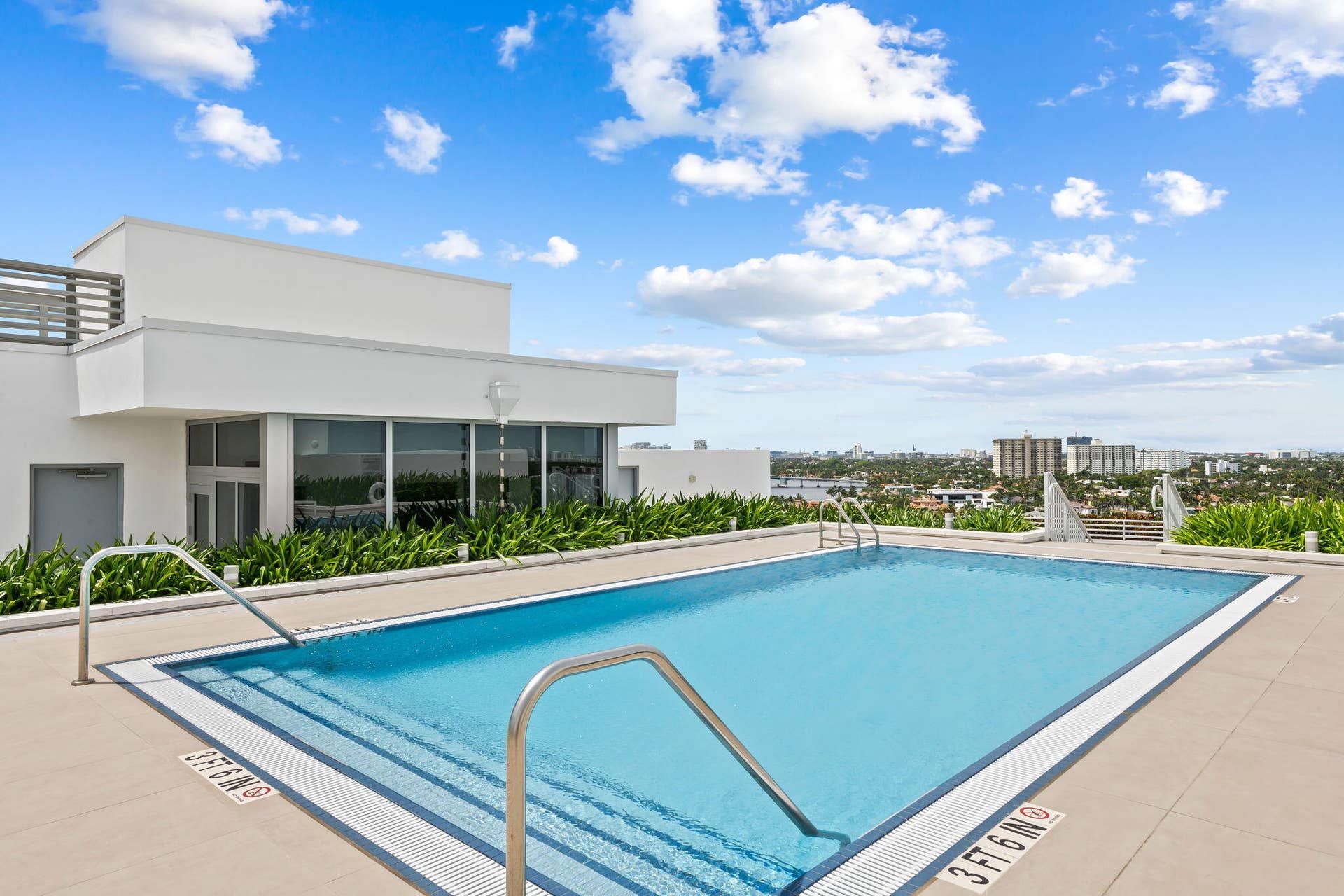 435 Bayshore Drive, #302, Fort Lauderdale, FL 33304 Rooftop Pool with Ocean, Intracoastal, Middle River, $30-40M homes and City View