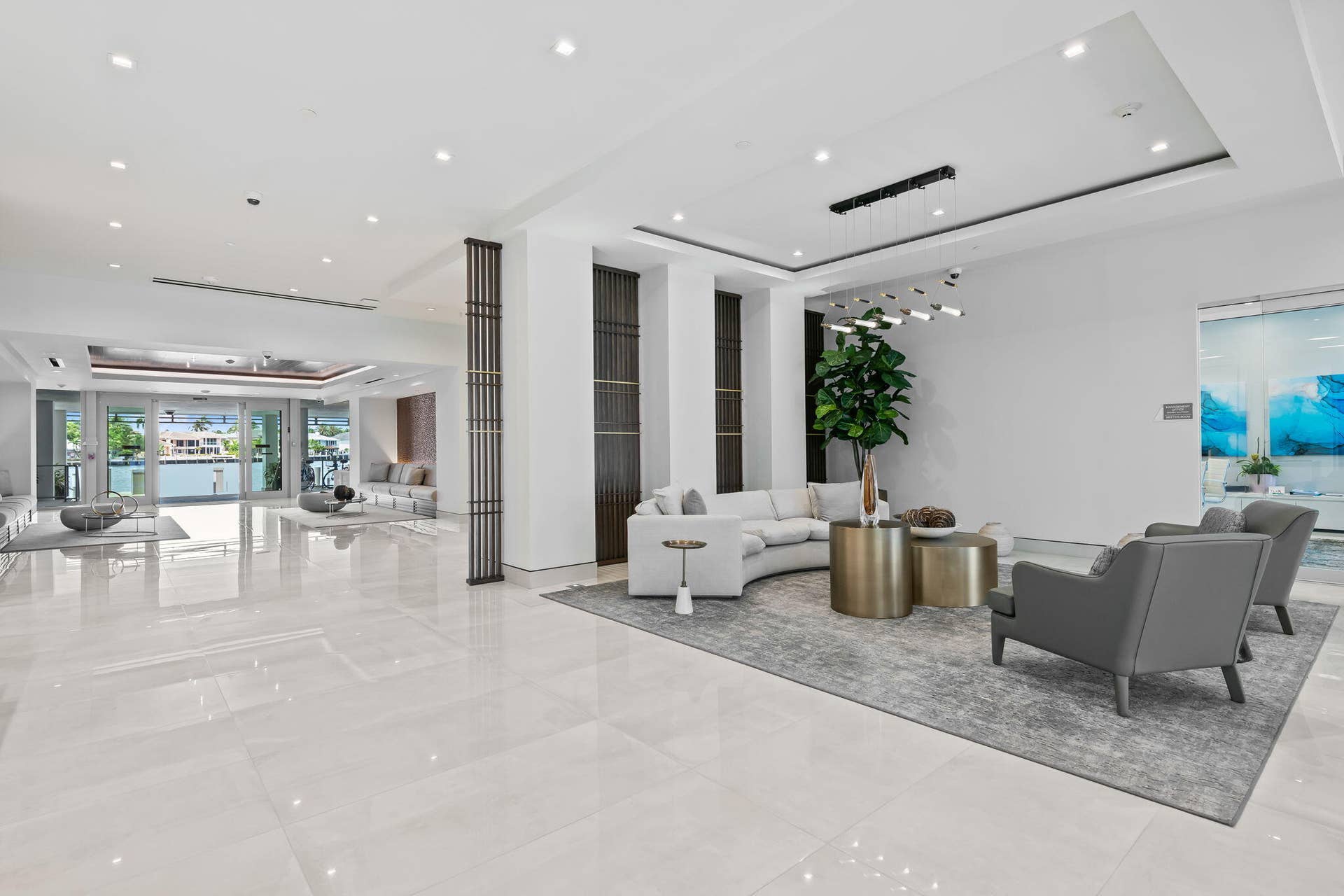 435 Bayshore Drive, #302, Fort Lauderdale, FL 33304 Steven G design lobby