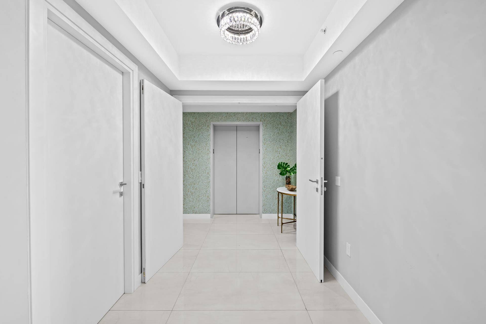 435 Bayshore Drive, #302, Fort Lauderdale, FL 33304 Semi-private elevator and Private Foyer