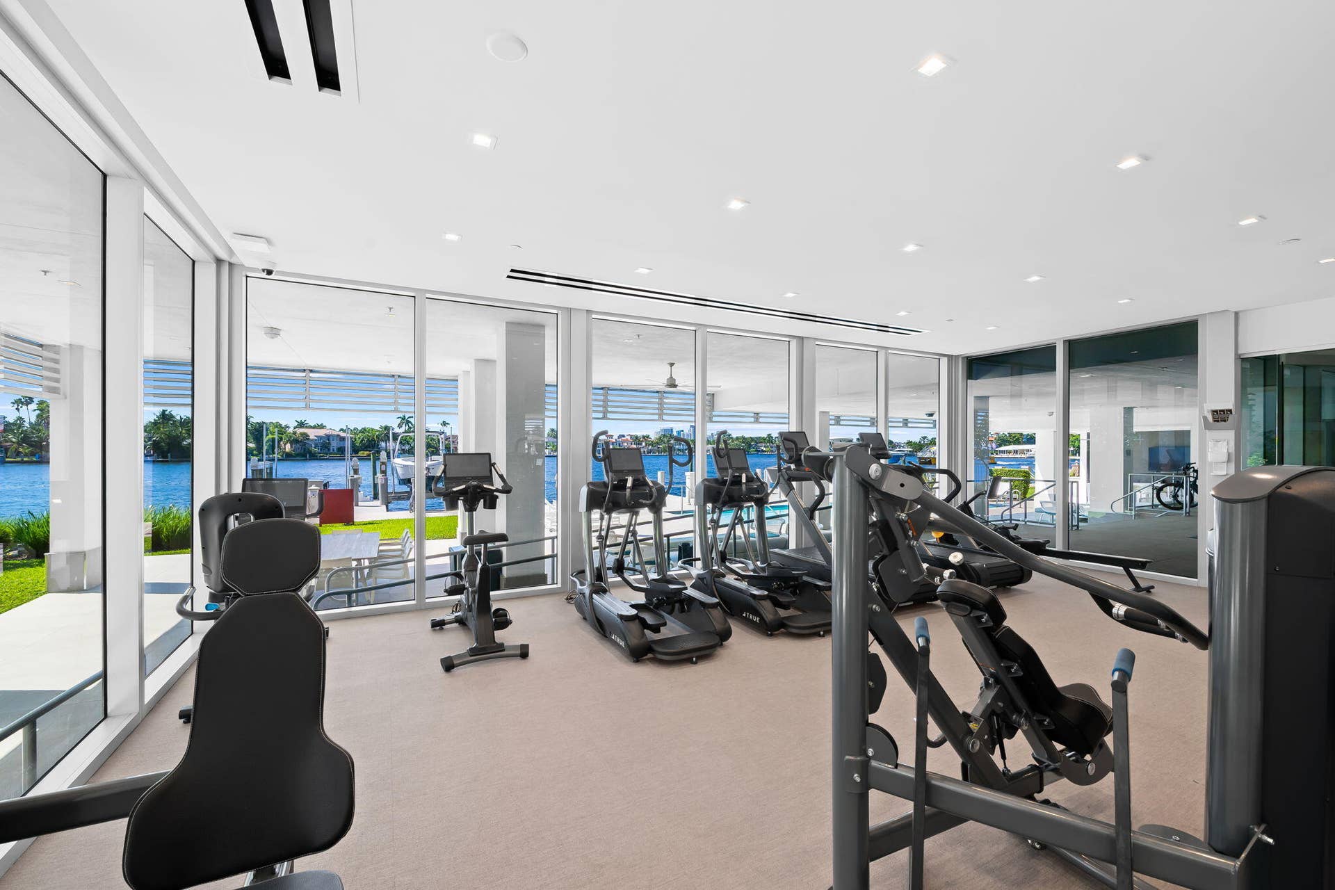435 Bayshore Drive, #302, Fort Lauderdale, FL 33304 Fitness center overlooking the Intracoastal