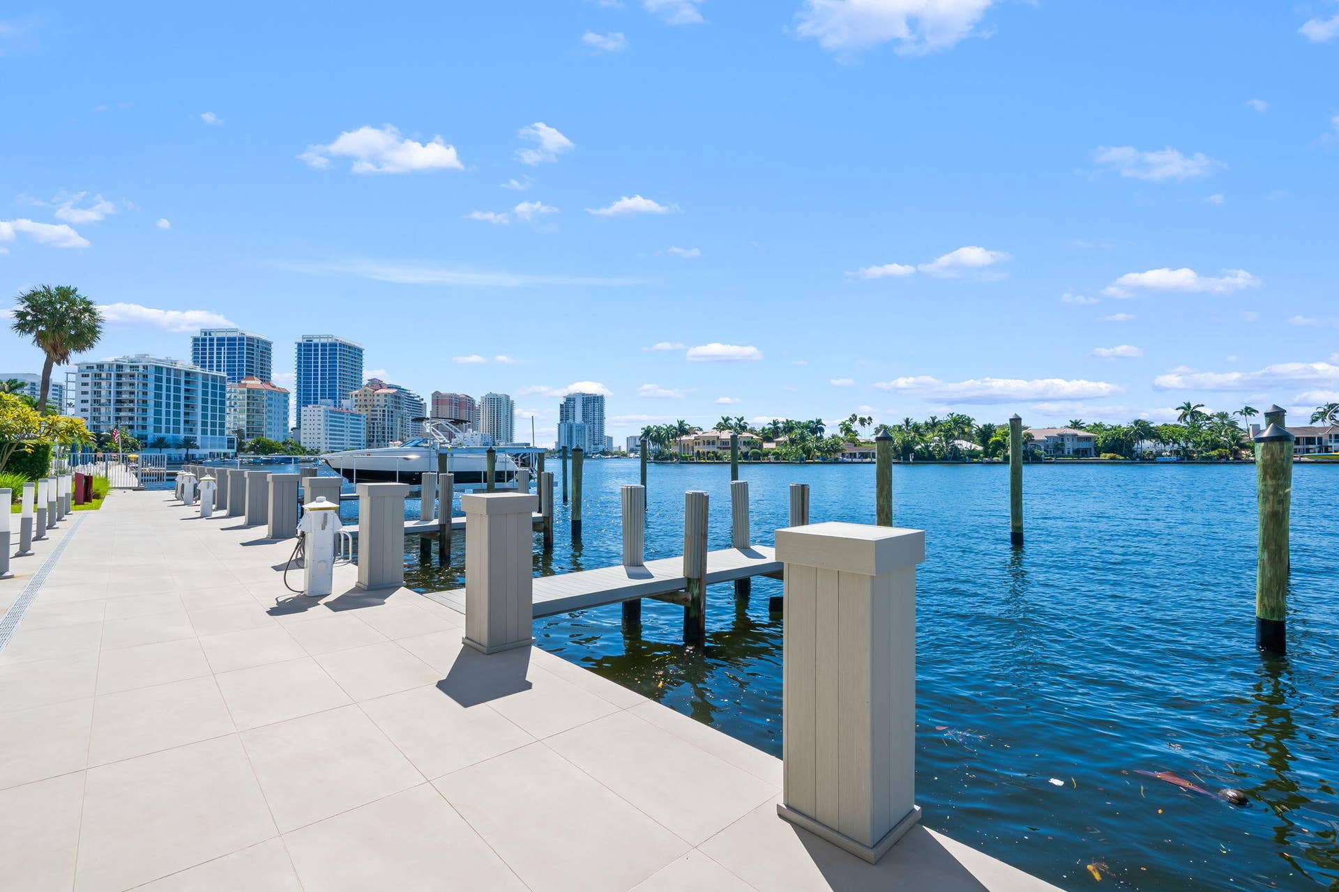 435 Bayshore Drive, #302, Fort Lauderdale, FL 33304 Private Dock to accommodate 53Ft Yacht