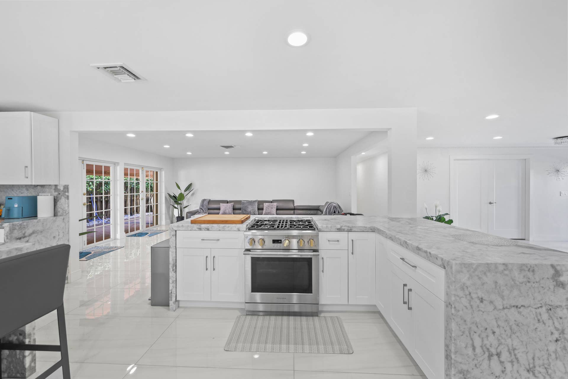 3531 NE 30th Avenue, Lighthouse Point, FL 33064 3531 Northeast 30th Ave - 19.jpg-FULL