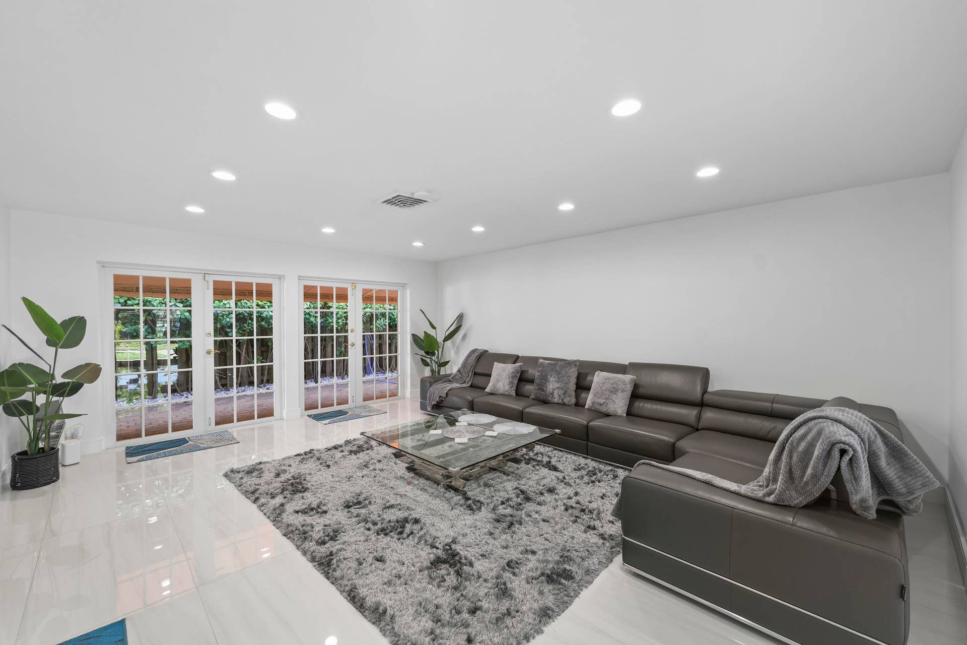 3531 NE 30th Avenue, Lighthouse Point, FL 33064 3531 Northeast 30th Ave - 9.jpg-FULL