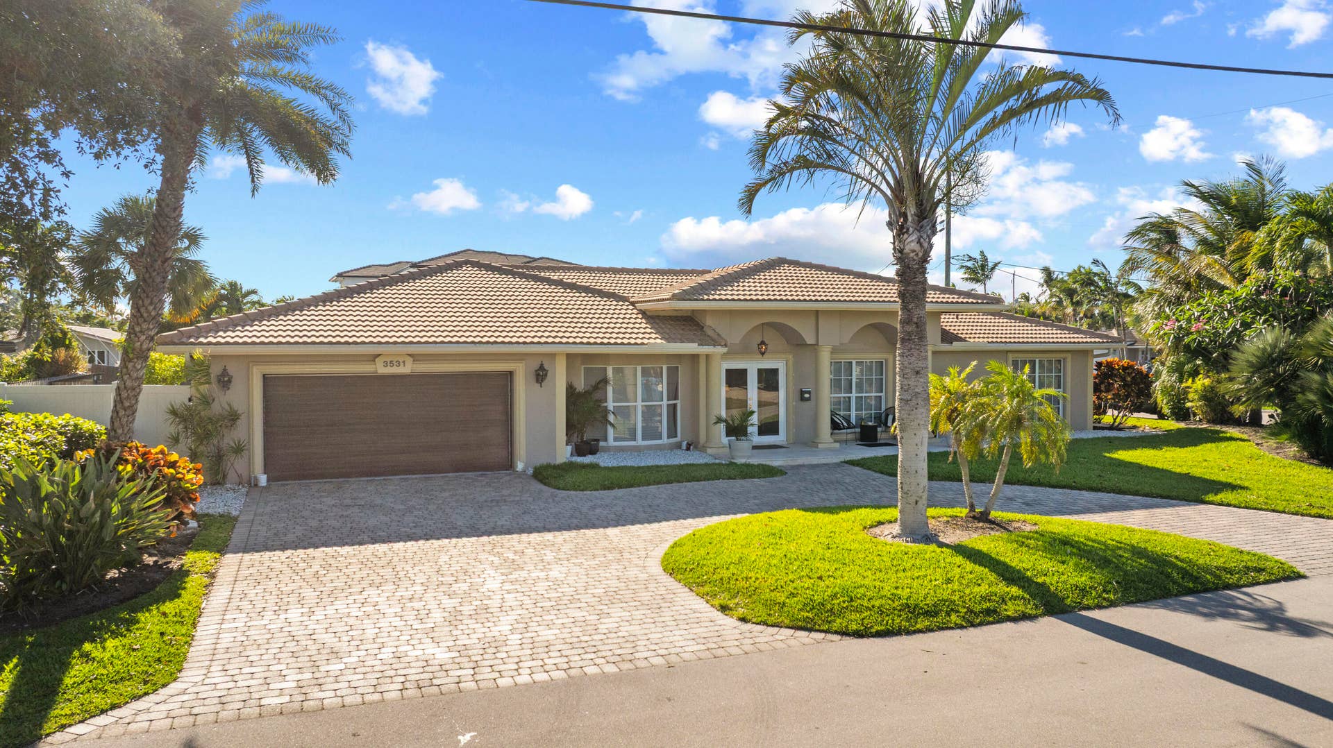 3531 NE 30th Avenue, Lighthouse Point, FL 33064 3531 Northeast 30th Ave - 2.jpg-FULL