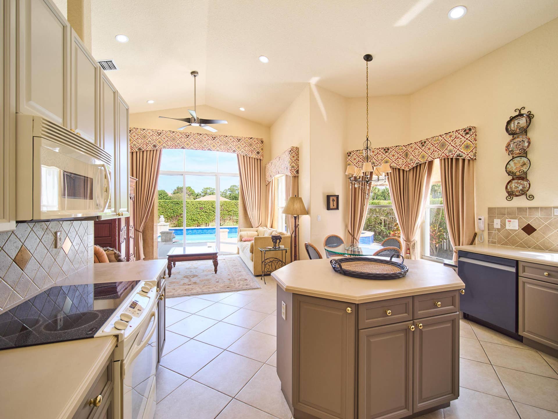 8282 Spyglass Drive, West Palm Beach, West Palm Beach, FL 33412 P1168735_HDR