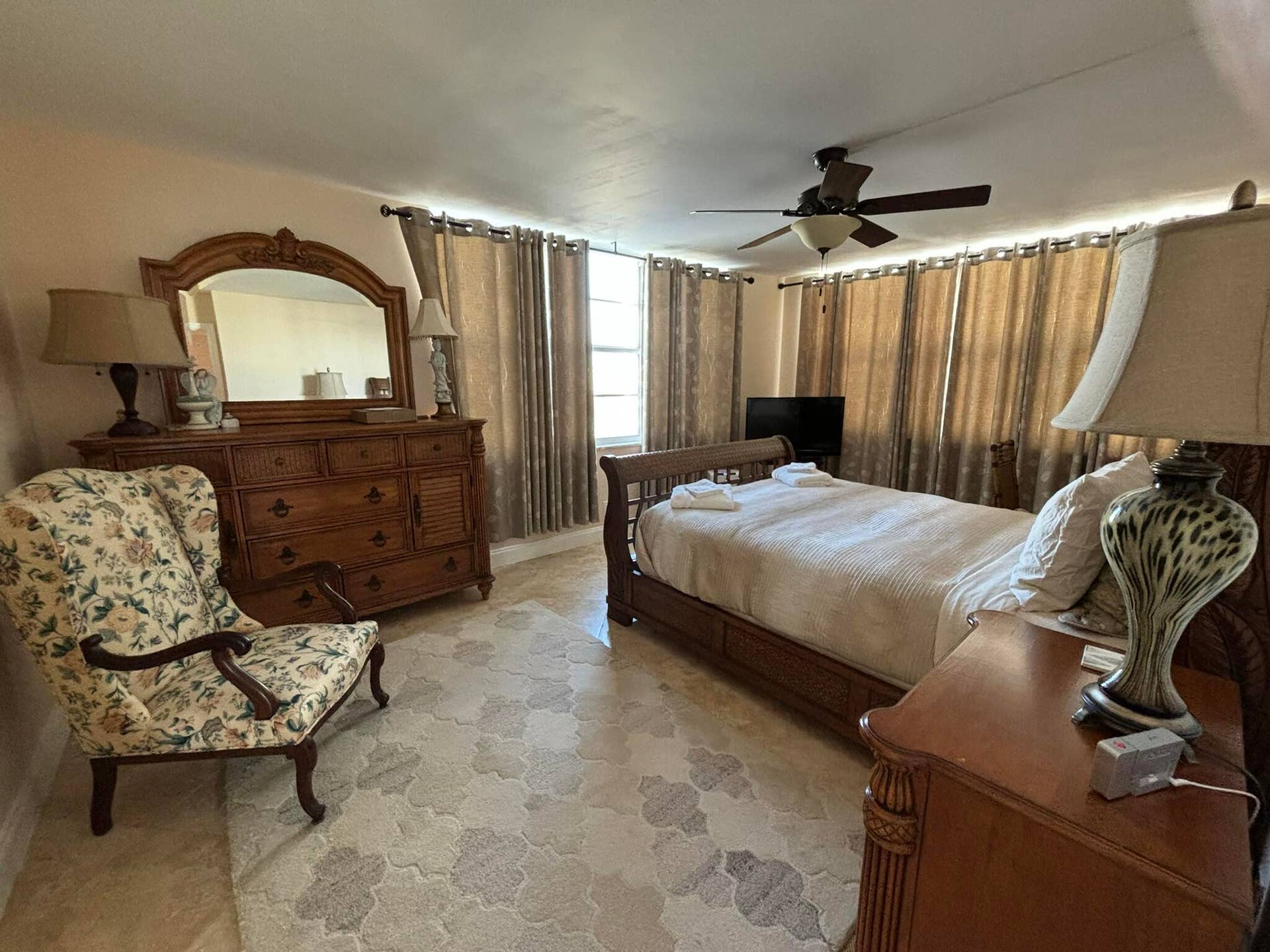 BEDROOM1