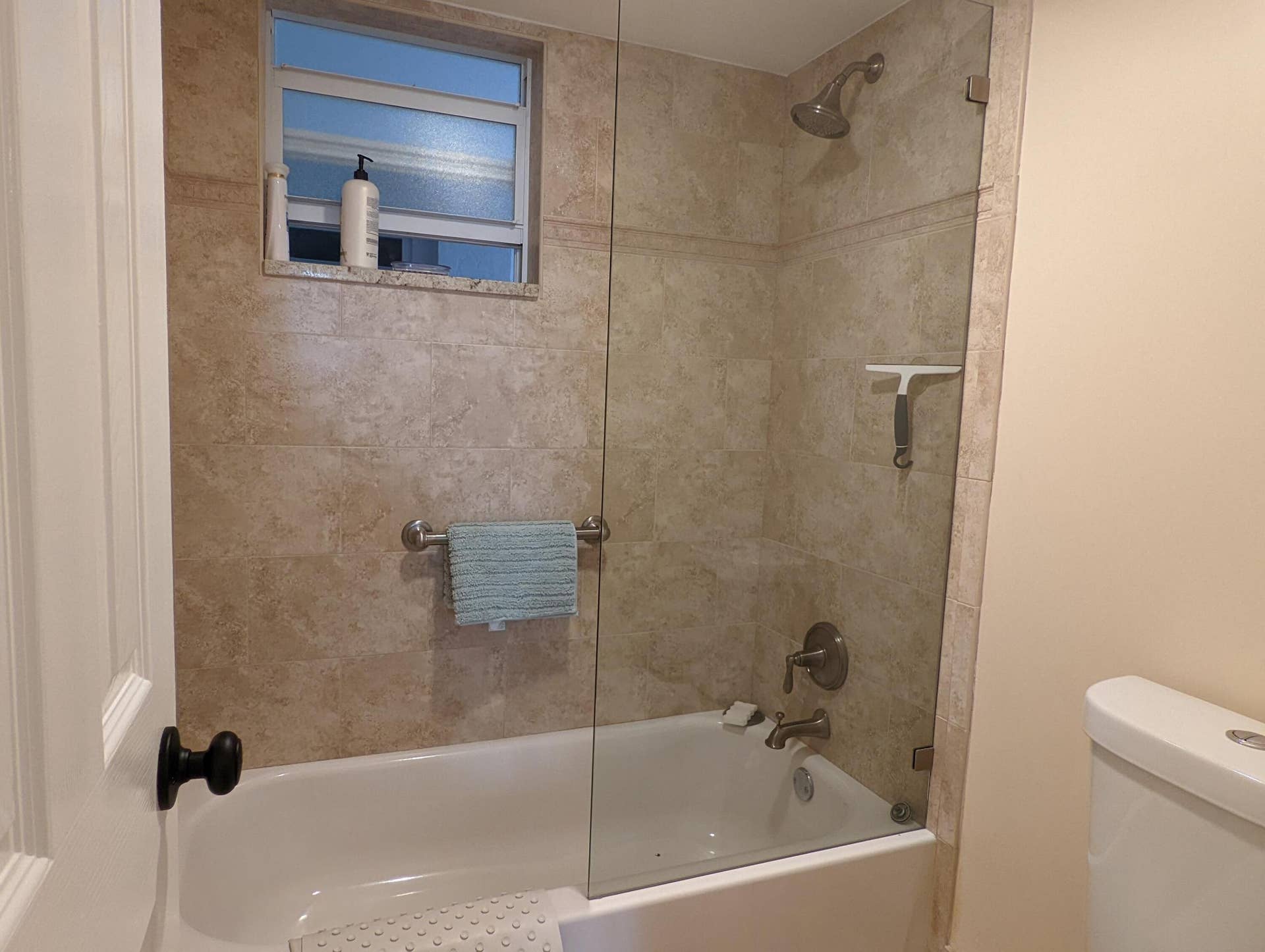 MAIN BATH