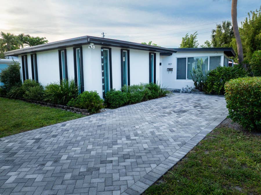 Property photo for 917 NE 18th Street, Fort Lauderdale, FL