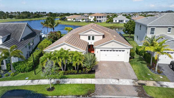 Property photo for 15804 Goldfinch Circle, Westlake, FL