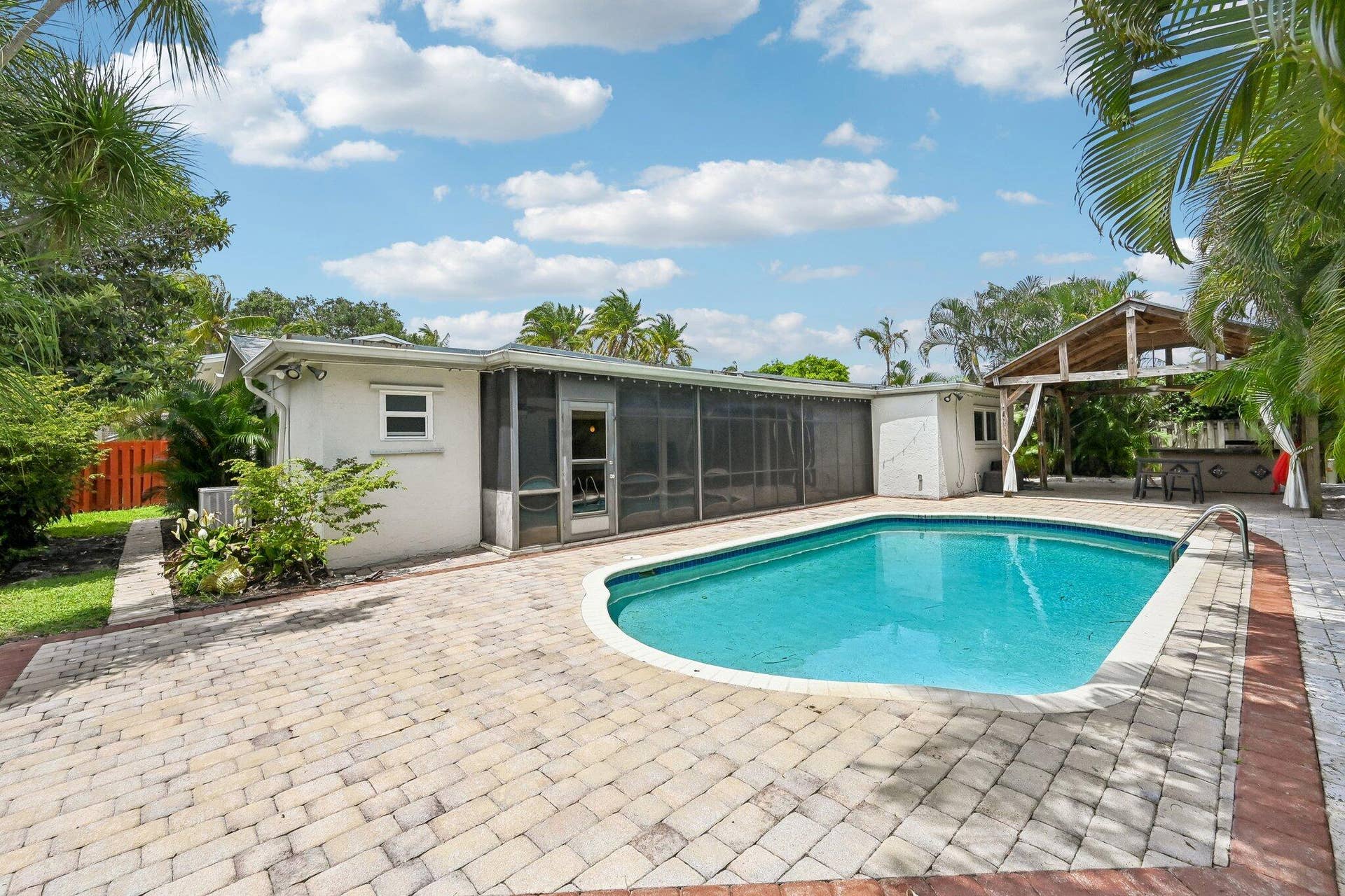 1232 NW 14th Street, Boca Raton, FL 33486 44-web-or-mls-NW 14th St-S2805-044