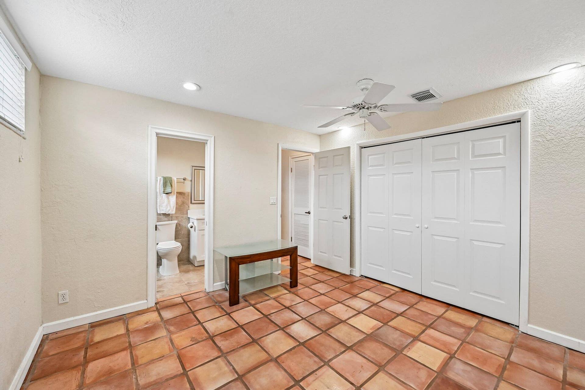 1232 NW 14th Street, Boca Raton, FL 33486 22-web-or-mls-NW 14th St-S2805-022