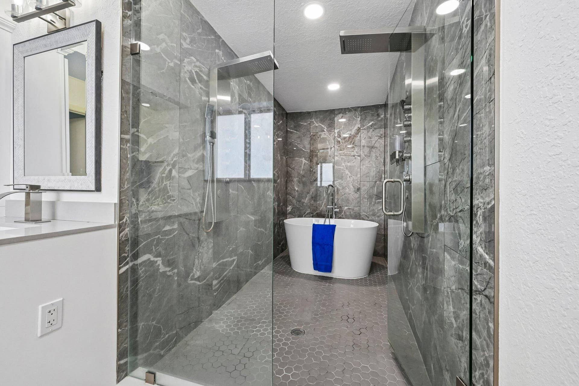 1232 NW 14th Street, Boca Raton, FL 33486 42-web-or-mls-NW 14th St-S2805-042