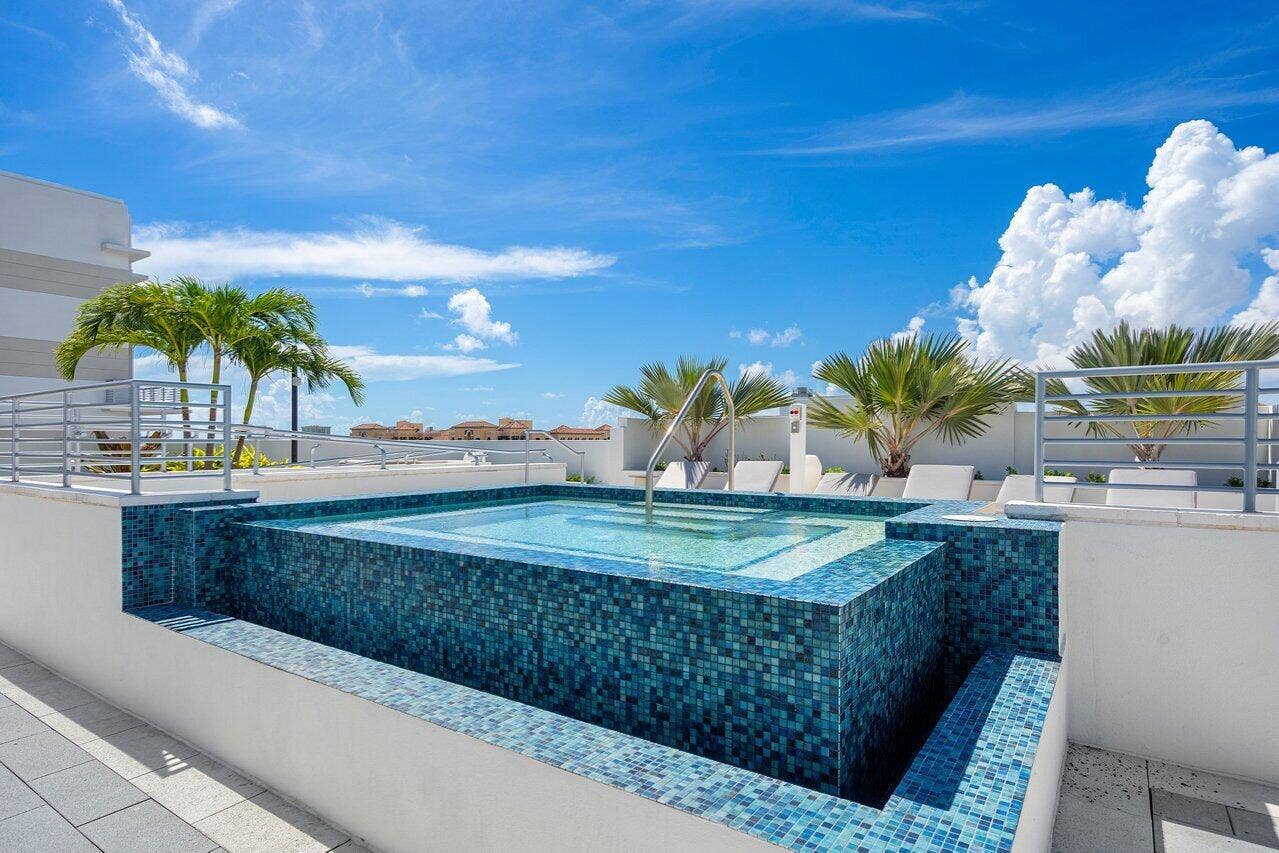 155 E Boca Raton Road, #611, Boca Raton, FL 33432 Rooftop Spa