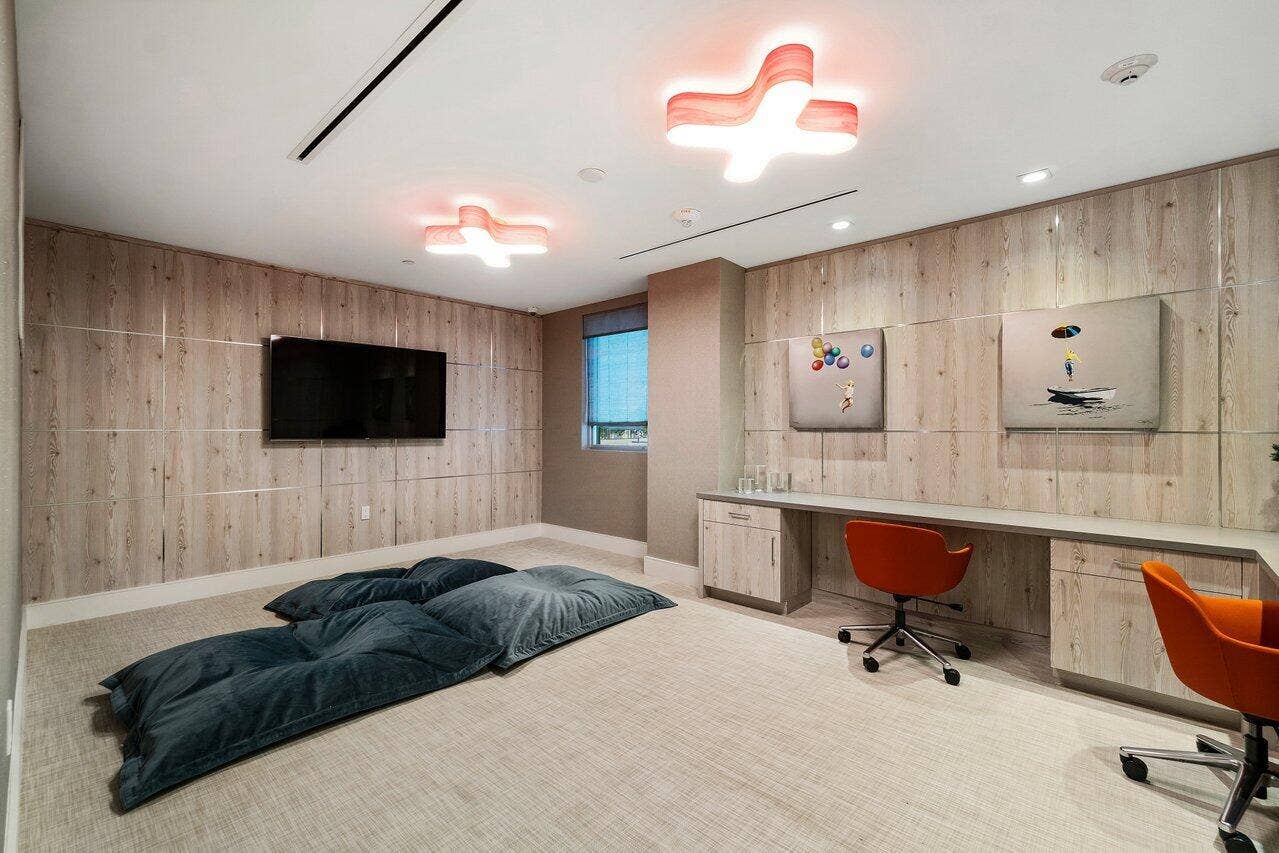155 E Boca Raton Road, #611, Boca Raton, FL 33432 KIds Room
