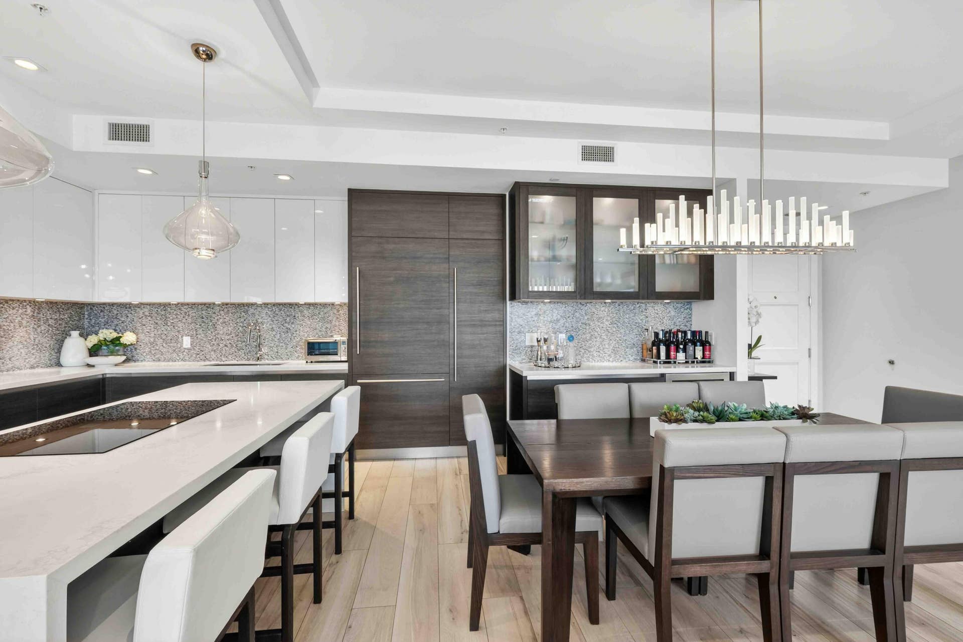 155 E Boca Raton Road, #611, Boca Raton, FL 33432 Kitchen/Dining Area