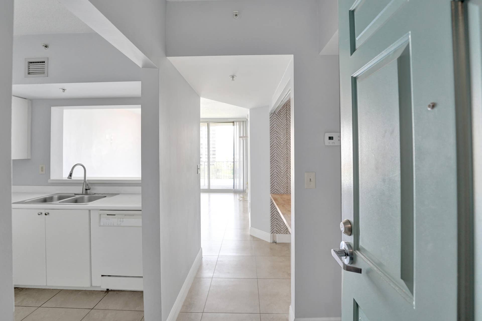 3020 NE 32nd Avenue, #807, Fort Lauderdale, FL 33308 DSC07419