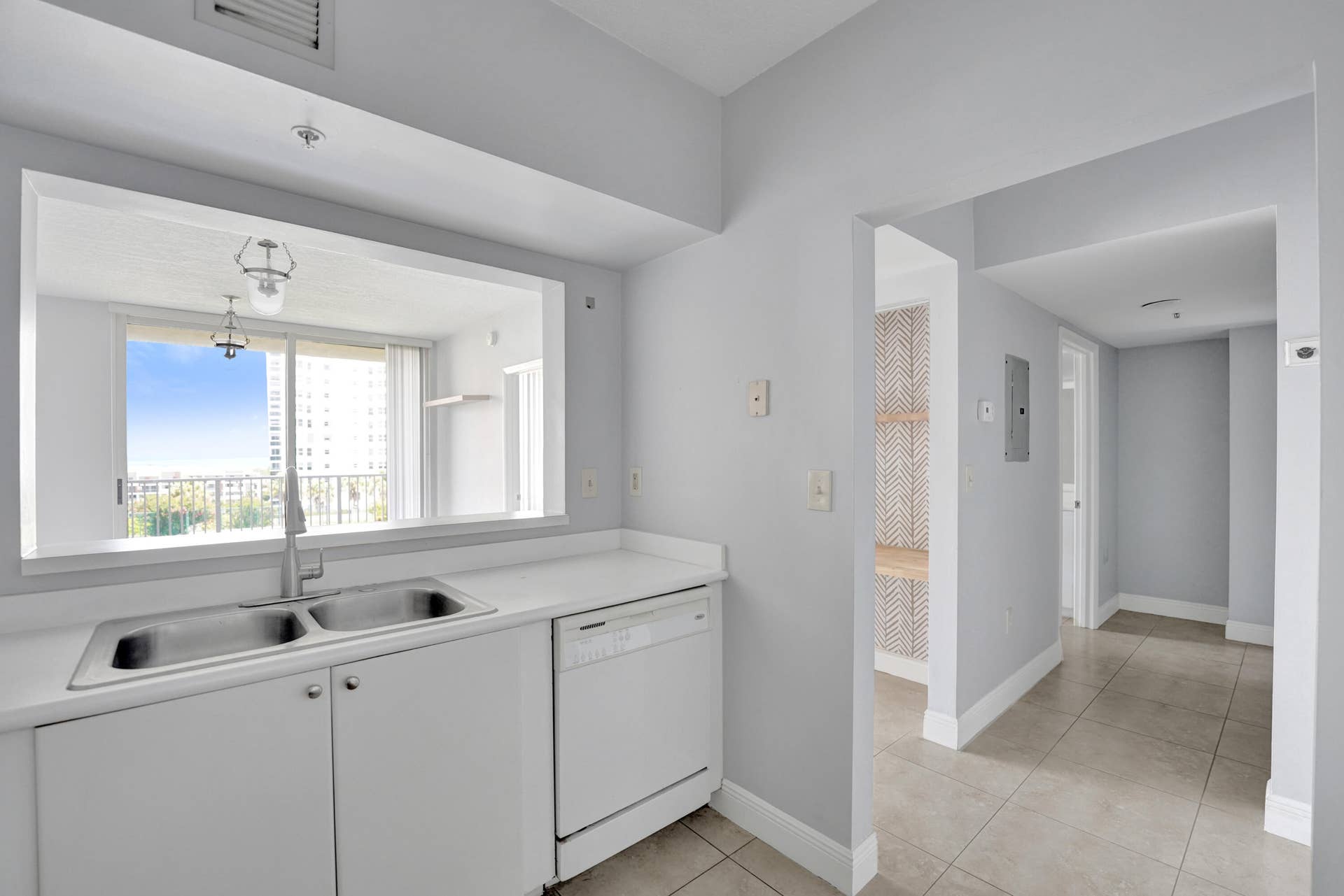 3020 NE 32nd Avenue, #807, Fort Lauderdale, FL 33308 DSC07434