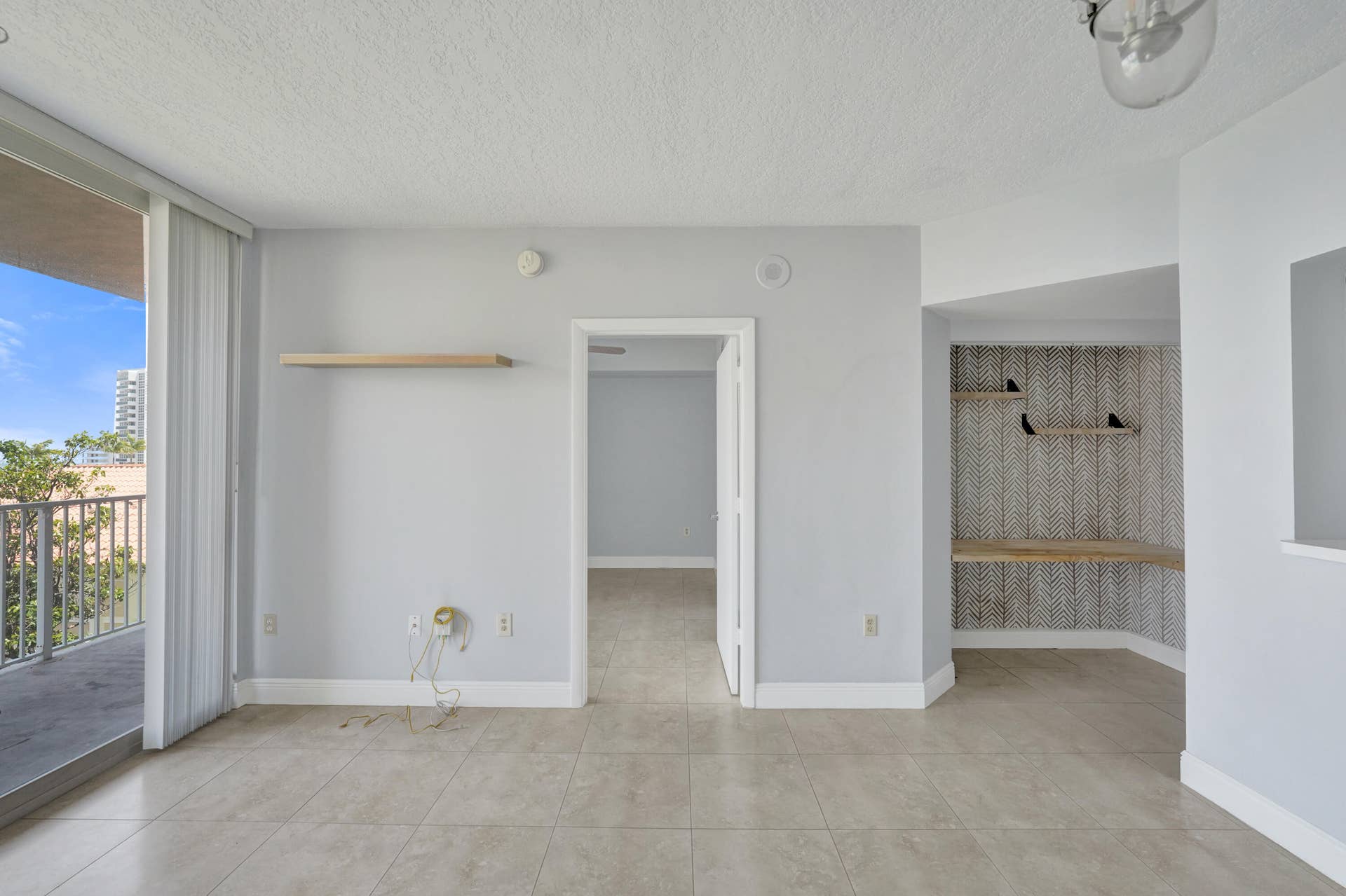 3020 NE 32nd Avenue, #807, Fort Lauderdale, FL 33308 DSC07470