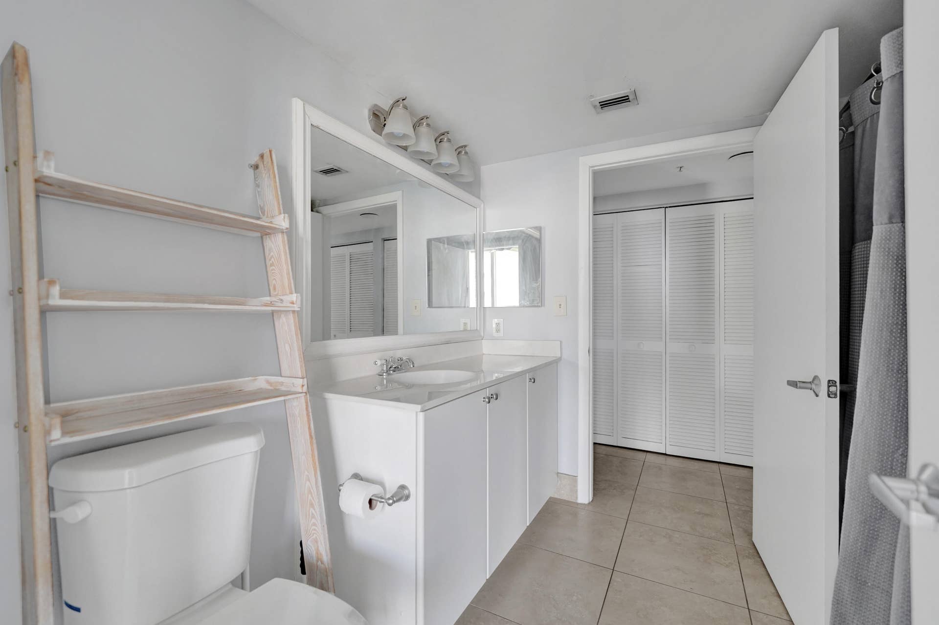 3020 NE 32nd Avenue, #807, Fort Lauderdale, FL 33308 DSC07488