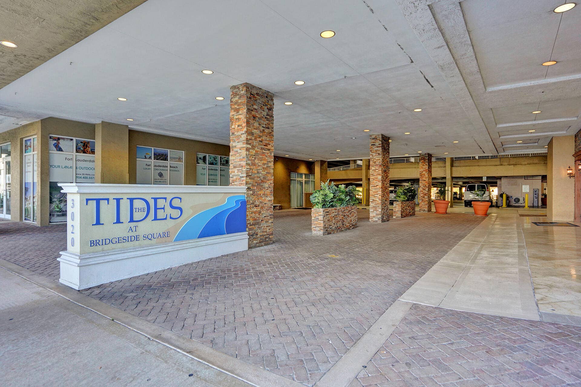 3020 NE 32nd Avenue, #807, Fort Lauderdale, FL 33308 ROY06767