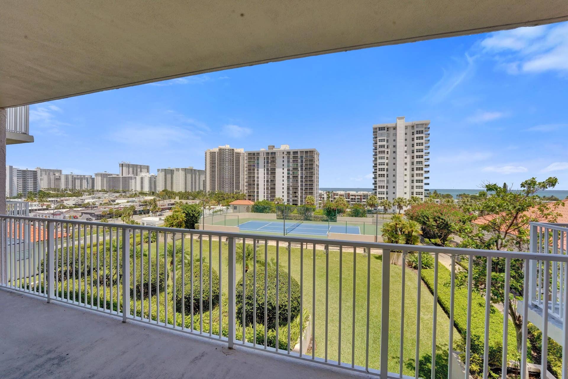 3020 NE 32nd Avenue, #807, Fort Lauderdale, FL 33308 DSC07503
