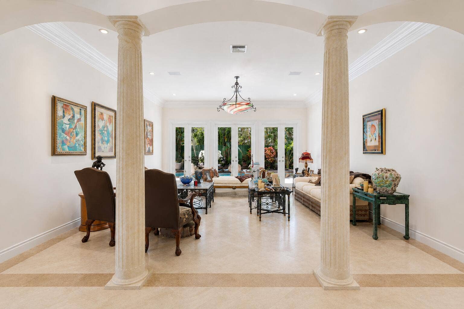 286 Jamaica Lane, Palm Beach, FL 33480 living room angle