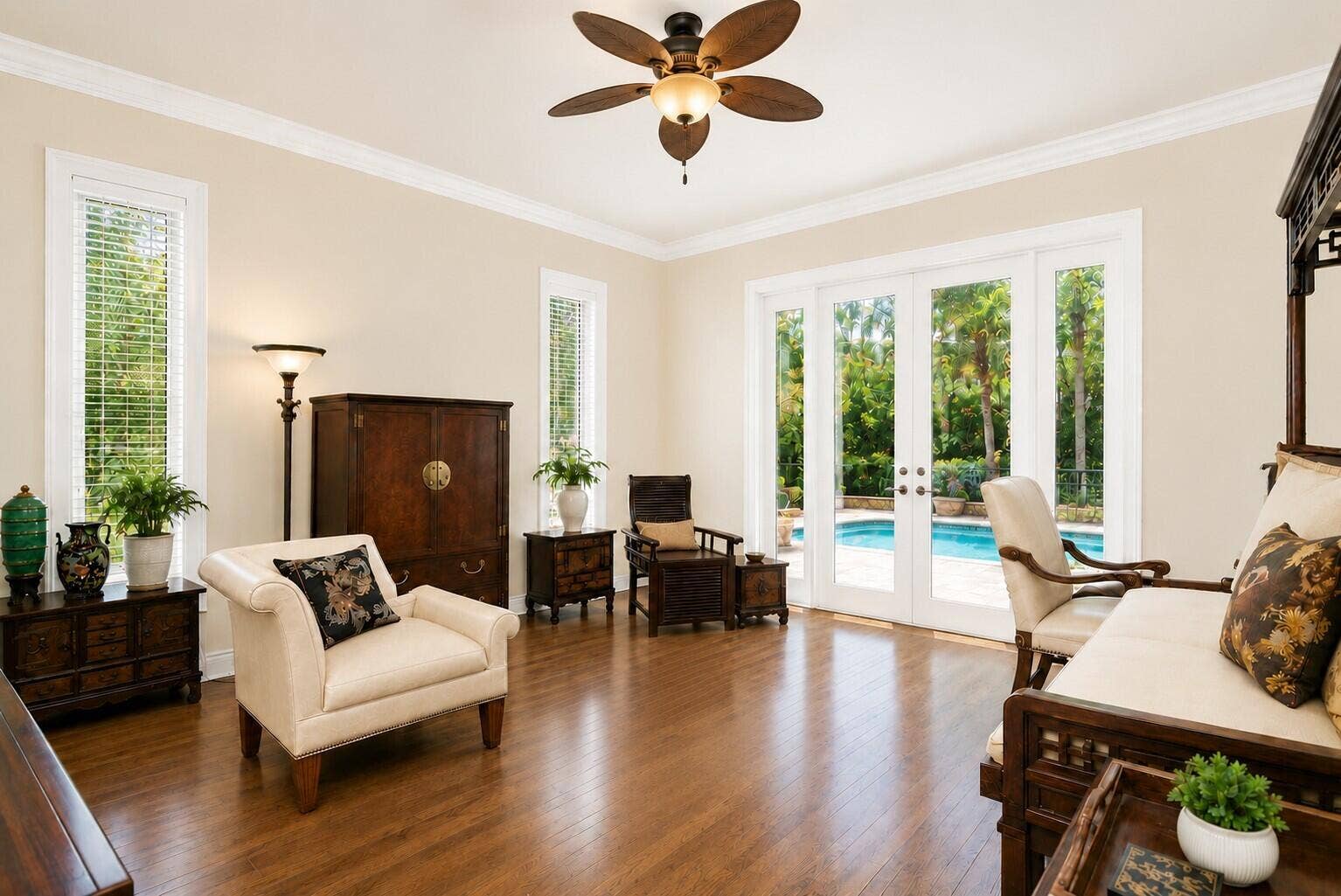 286 Jamaica Lane, Palm Beach, FL 33480 first floor bedroom